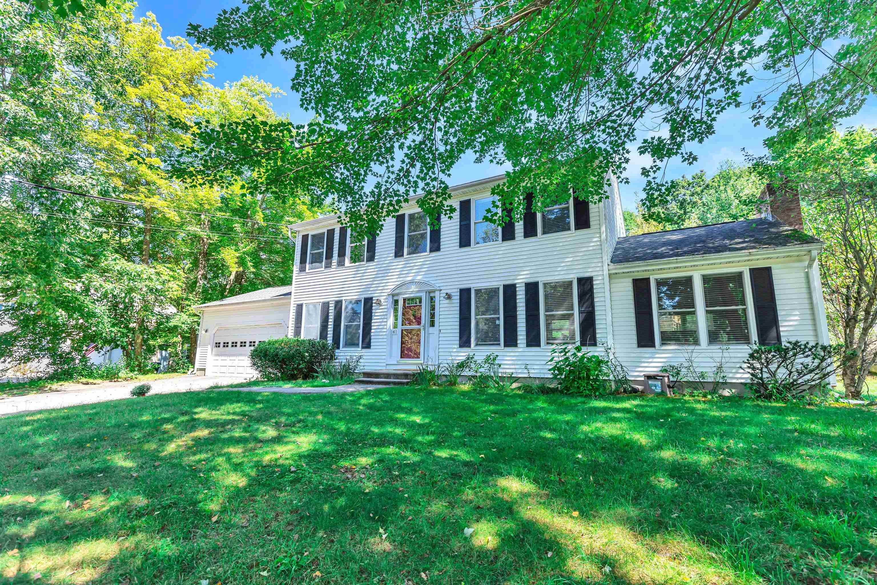 41 Smith Road Goffstown, NH Photo