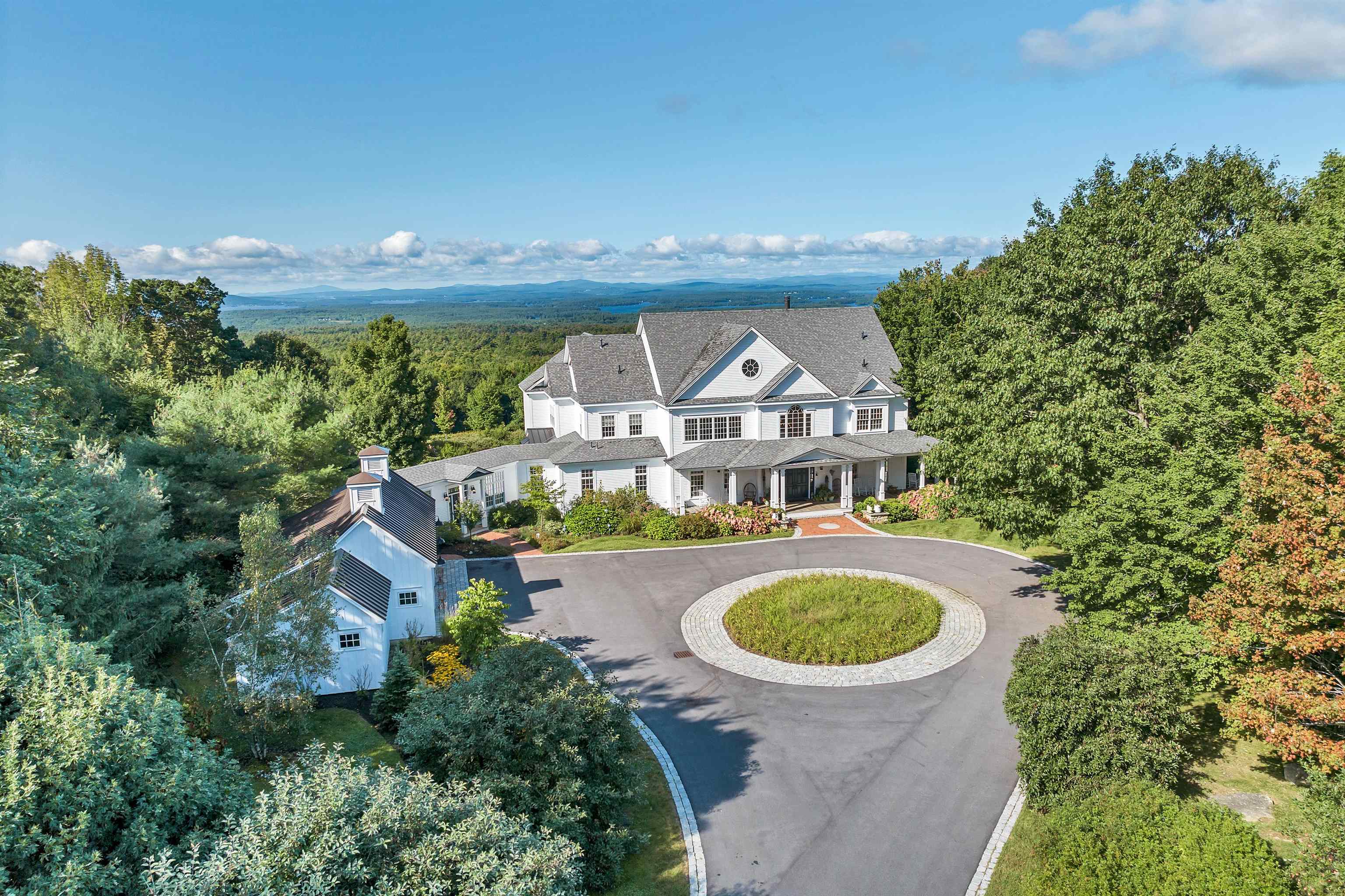 137 Brown Road Tuftonboro, New Hampshire, United States Home For Sale