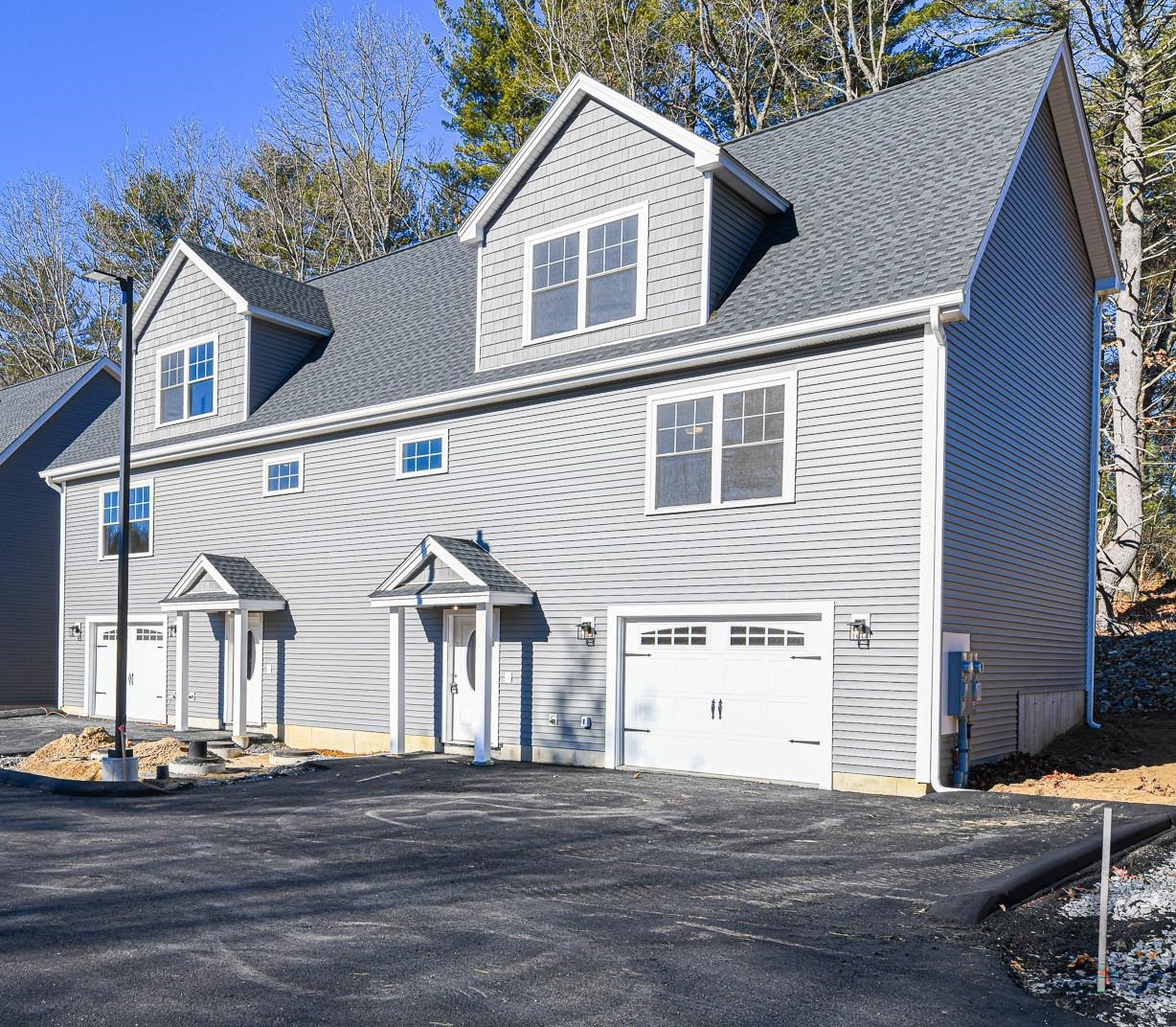 MLS 4974359: 8 Delphi Way, Londonderry NH