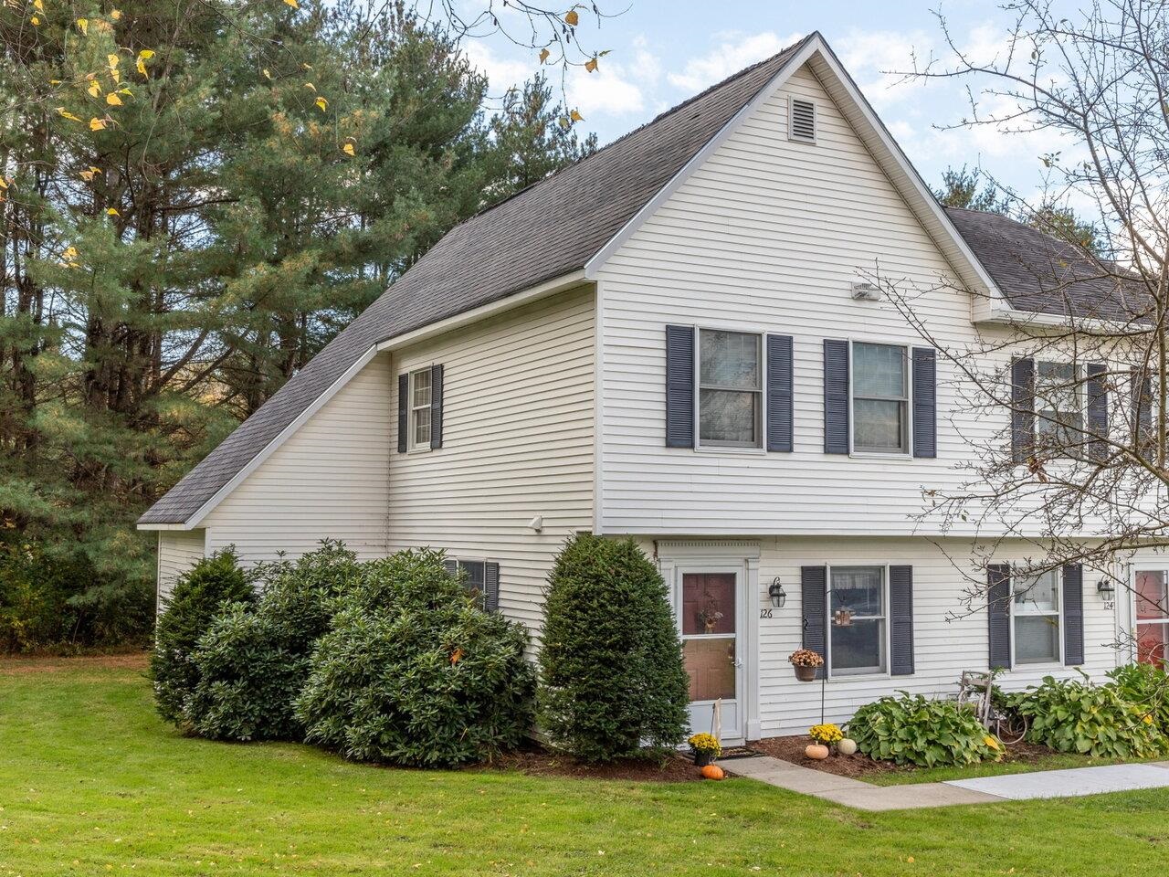 For Sale 126 Southview Lane, Williston, VT 05495 2 Beds / 1 Full