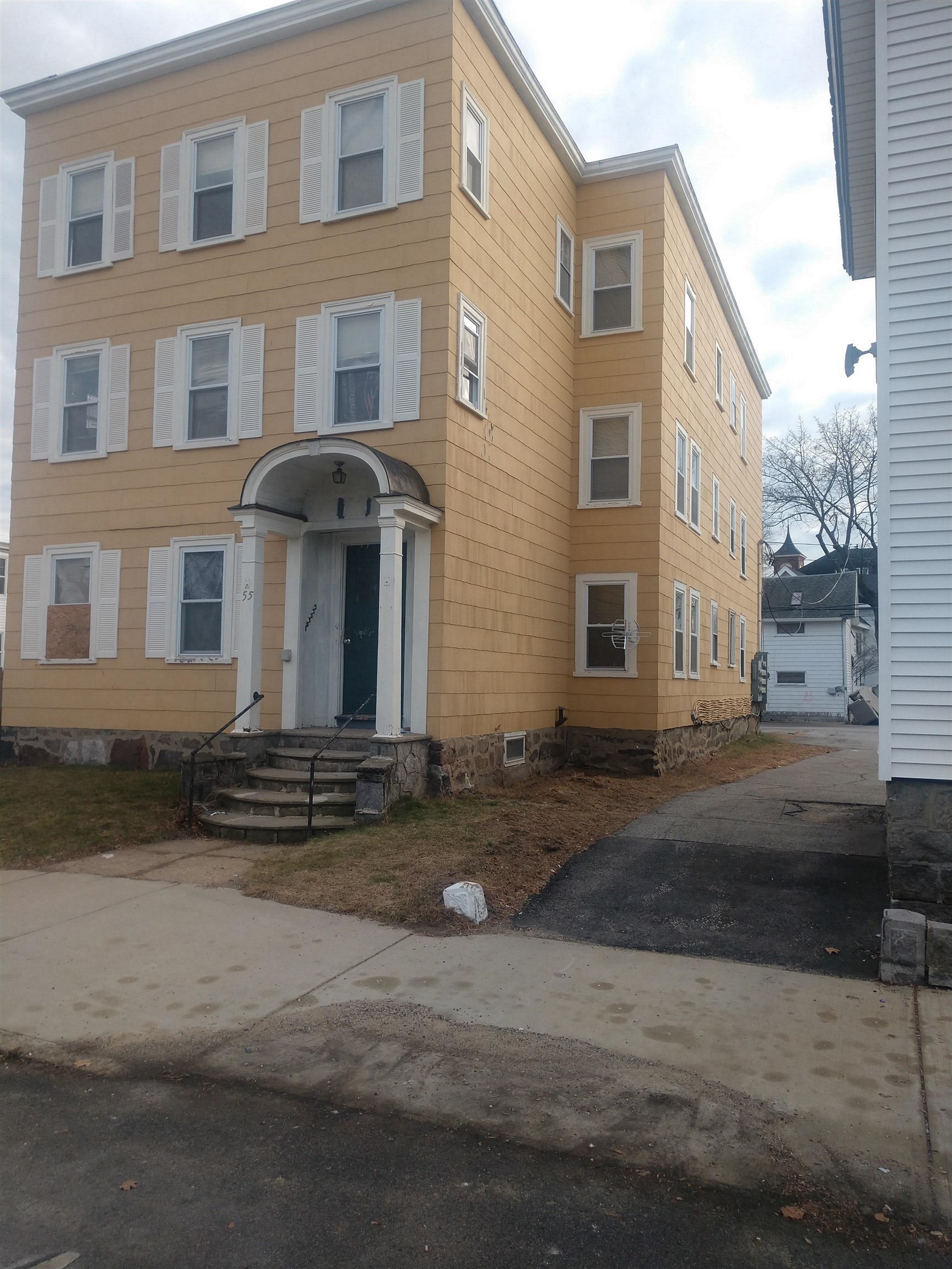 MANCHESTER NH Multi Family for sale $$1,250,000 | $298 per sq.ft.