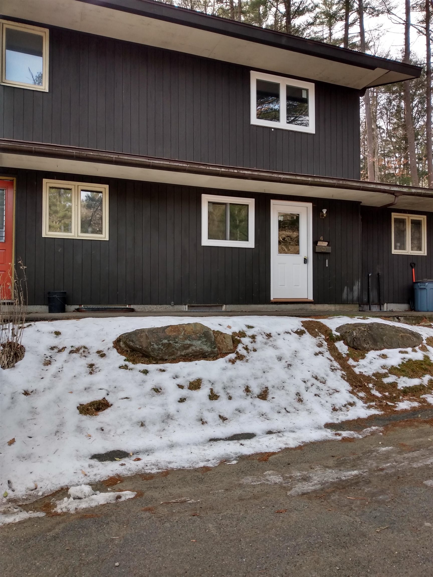 For Sale 39 Brookside Drive, 6, Brattleboro, VT 05301 2 Beds / 1