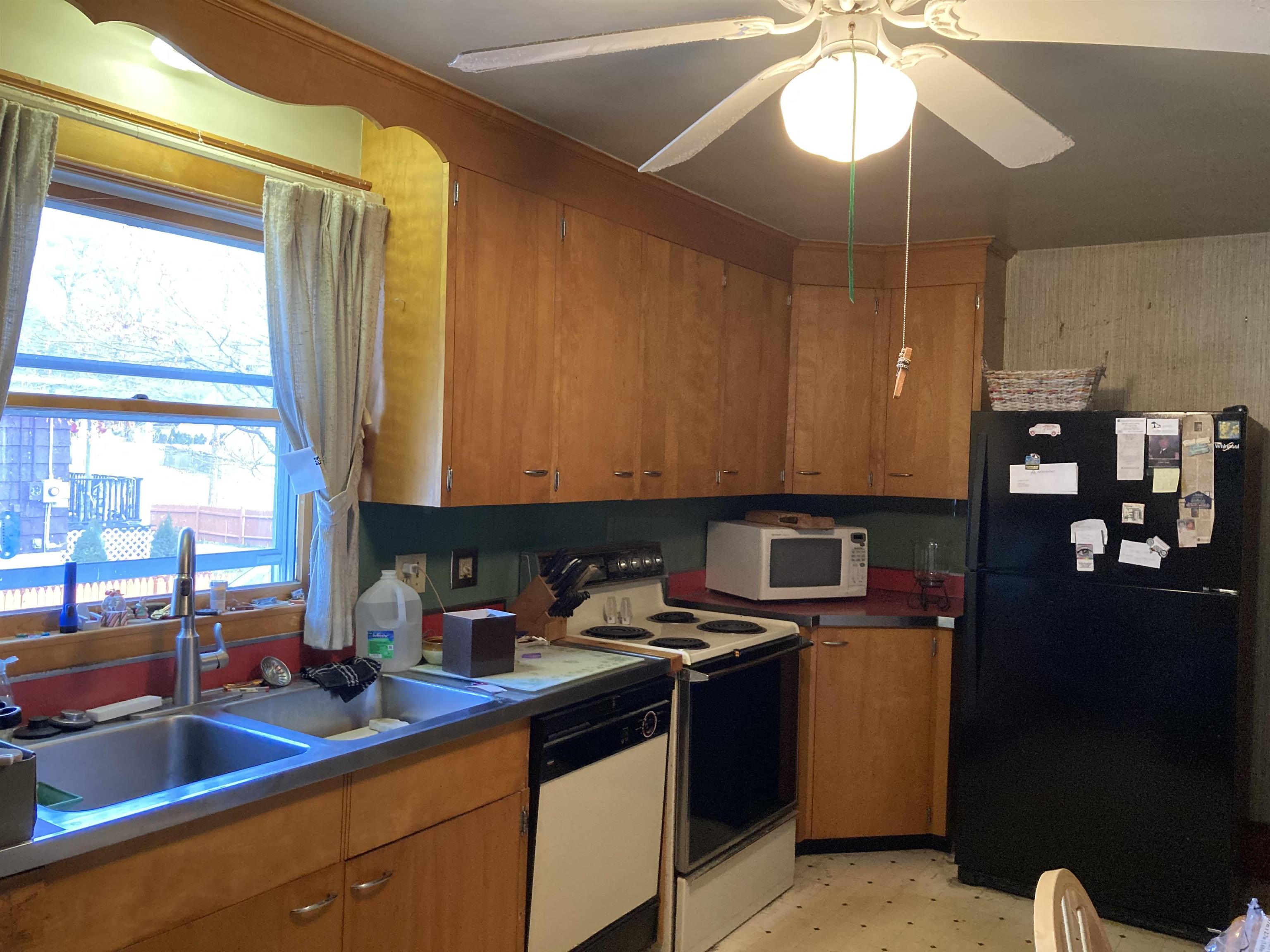 19 1/4 E Dunstable Road , Nashua, NH MLS 4979645 Verani Realty