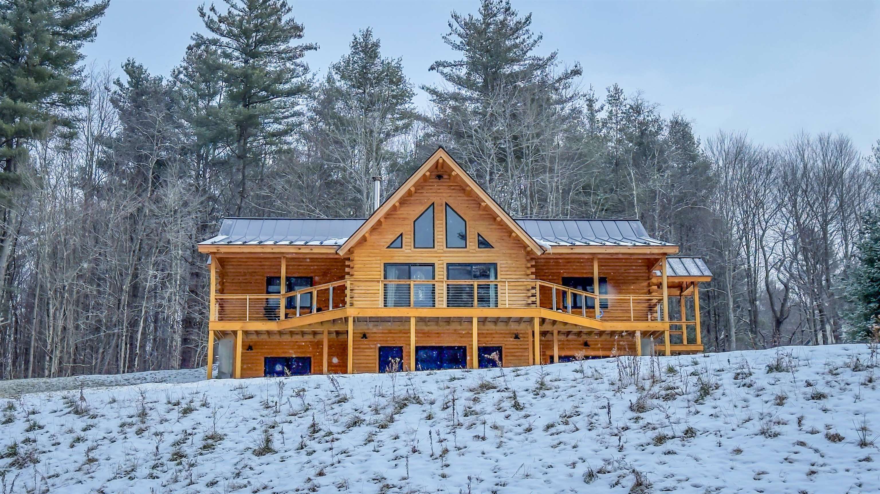 Brand new construction Moosehead Log Home on 2.3...