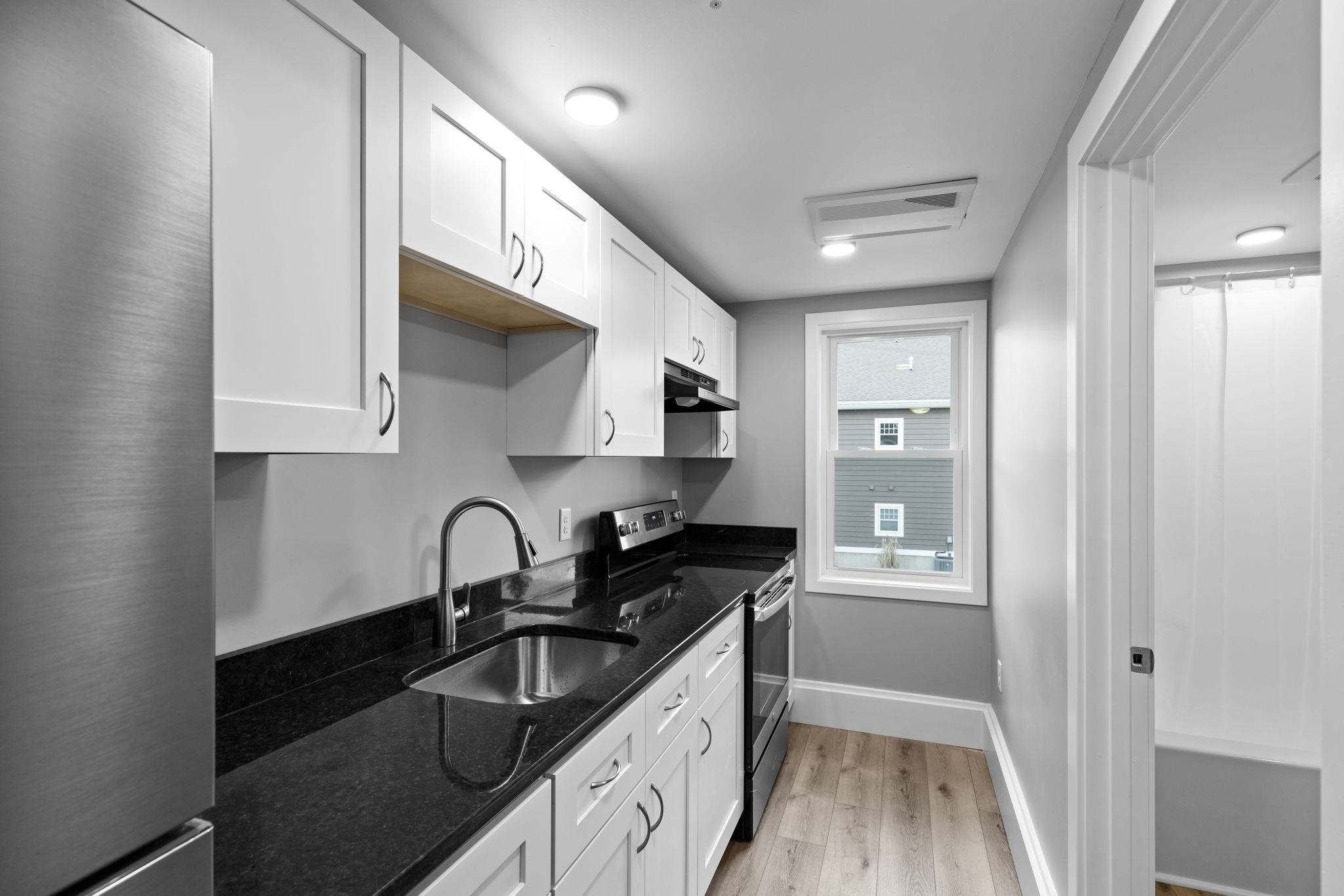 10 Monarch Way 201, Portsmouth, NH MLS 4980699 Verani Realty