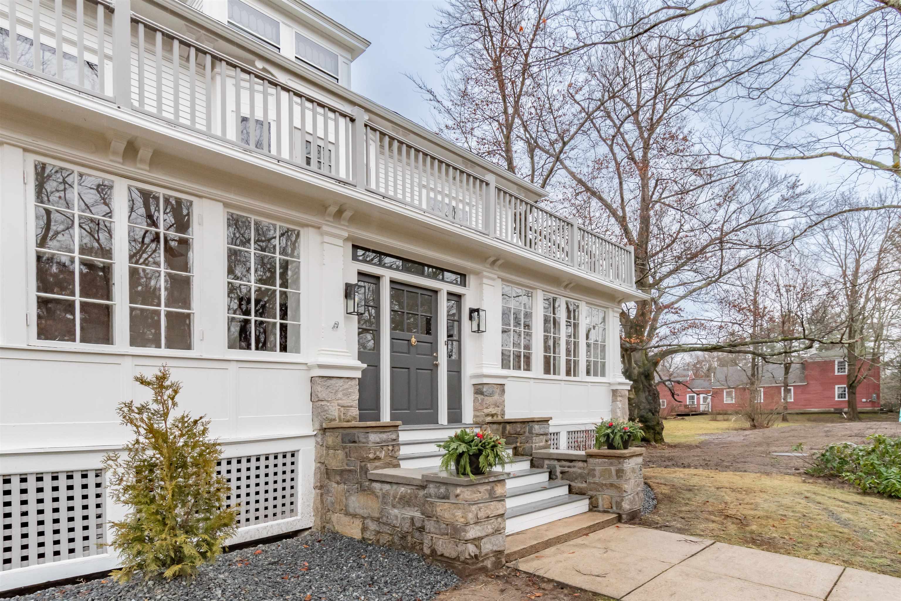 69 Hampstead Road , Derry, NH MLS 4981216 Verani Realty