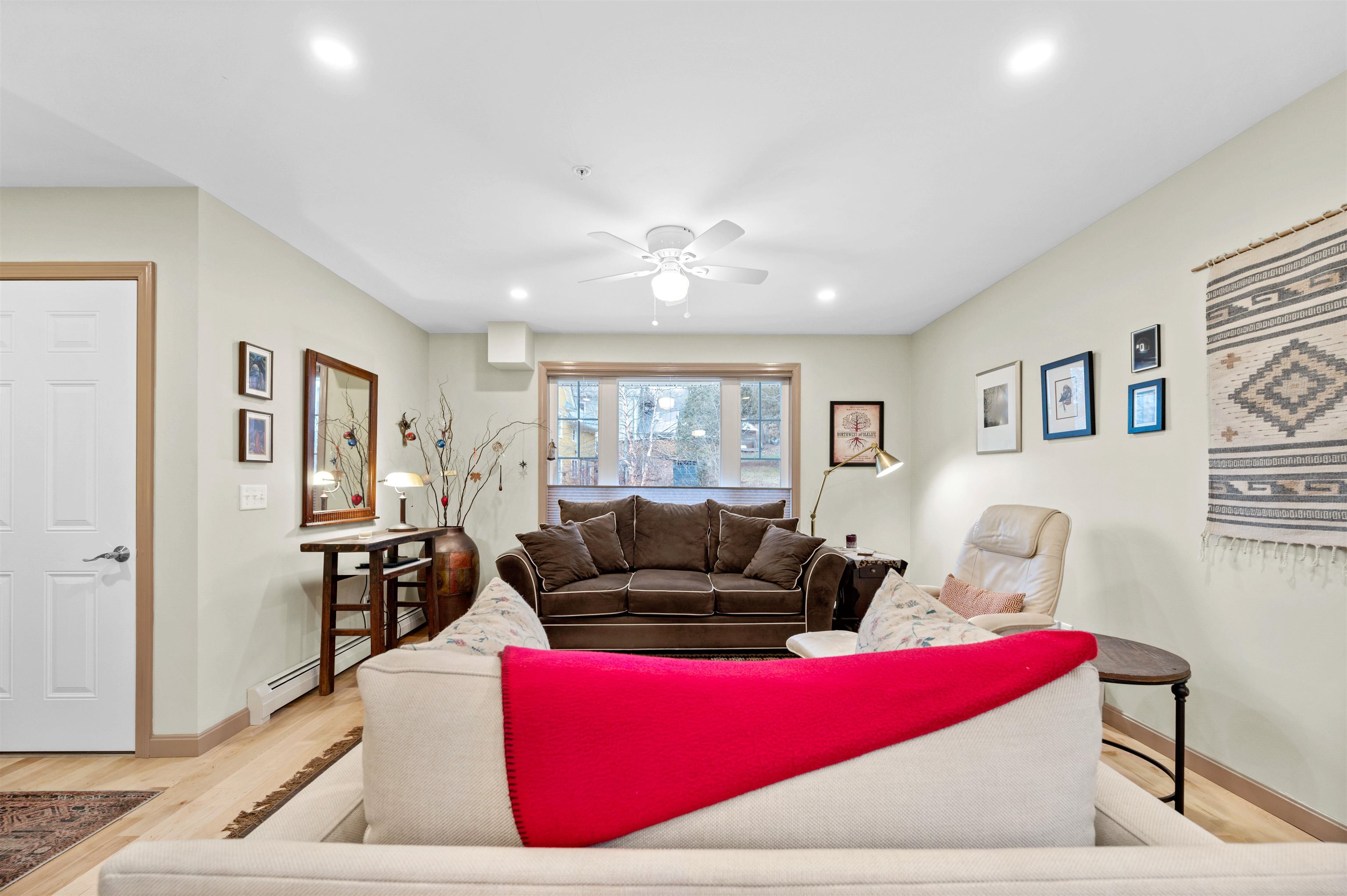 For Sale 1 Ewing Street, B, Montpelier, VT 05602 2 Beds / 1 3/4