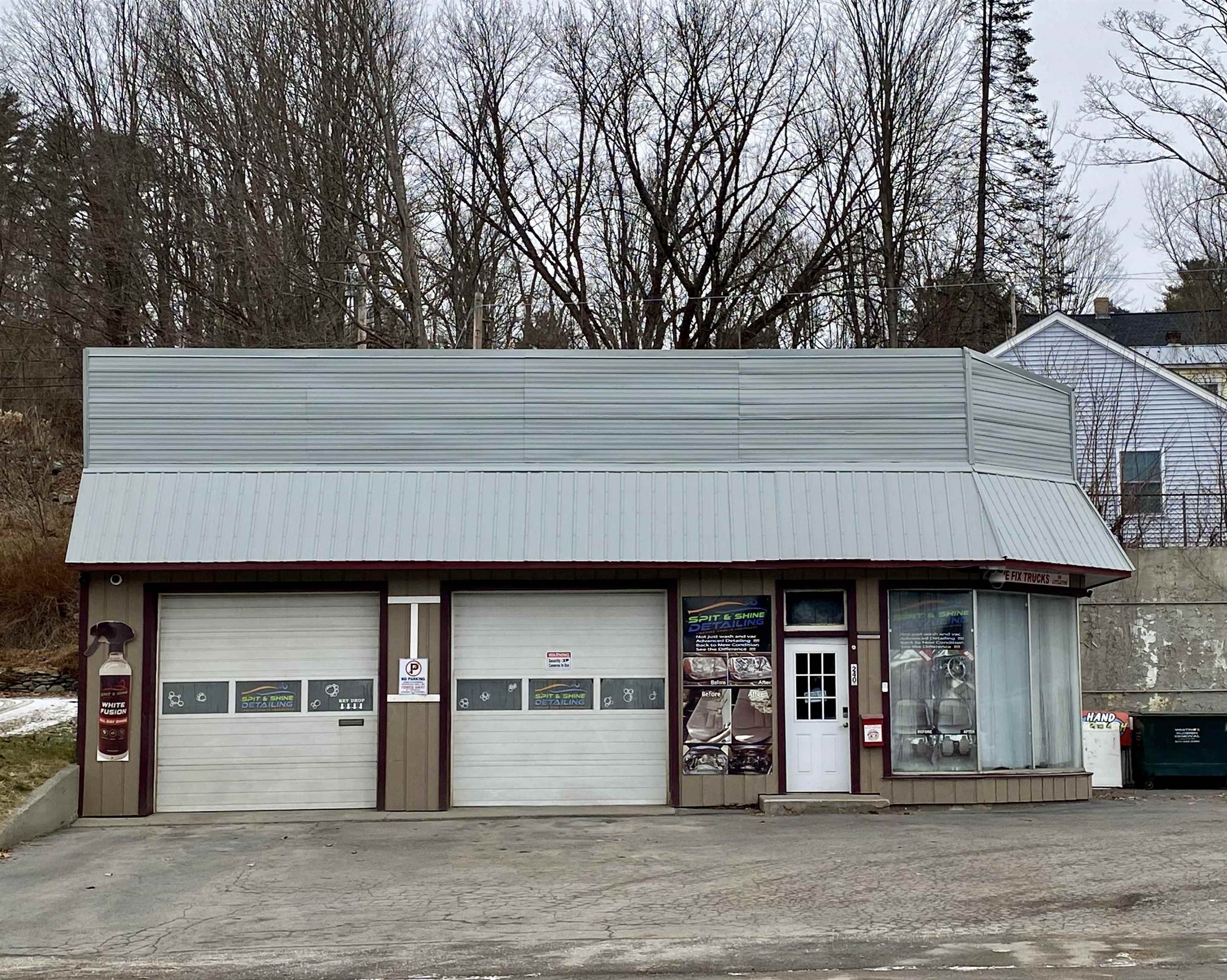 Littleton NH Commercial Property for sale $325,000 $261 per sq.ft.