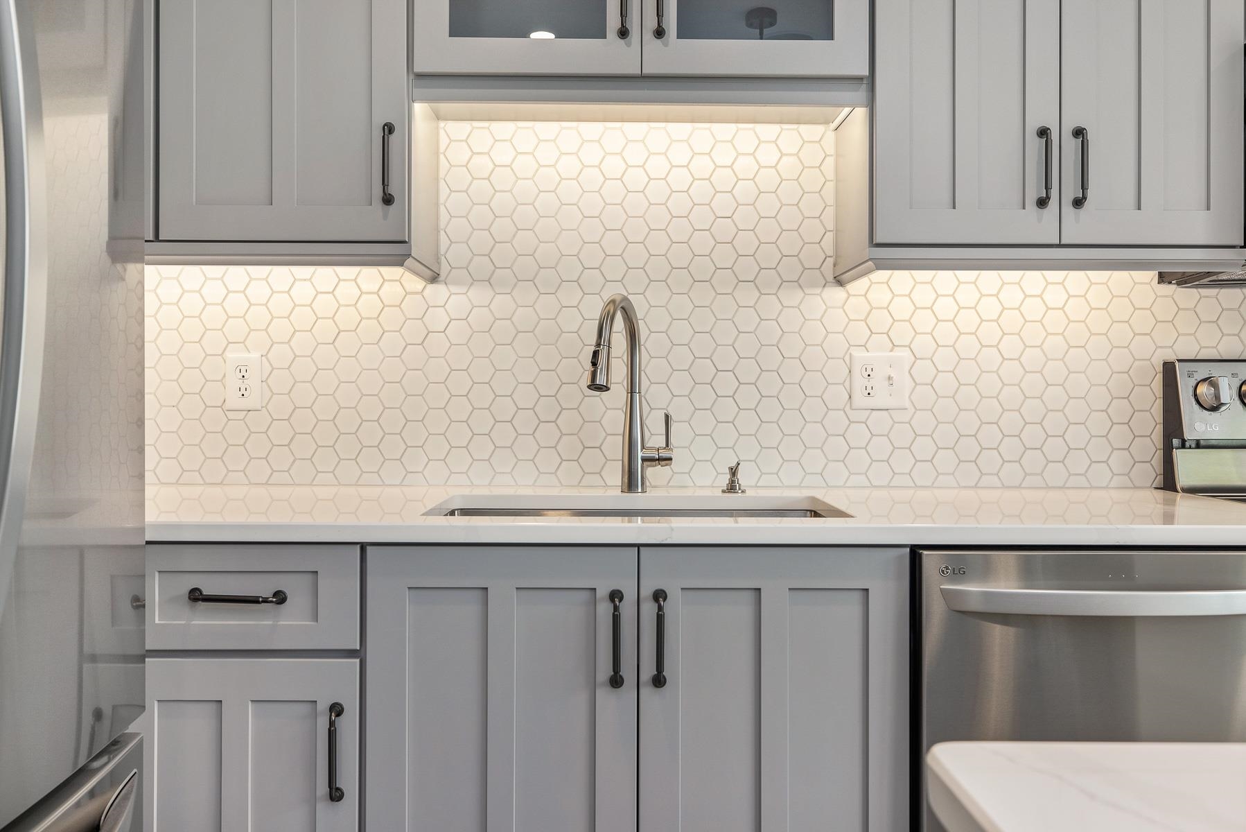 869 Woodbury Avenue A, Portsmouth, NH MLS 4982230 Verani Realty