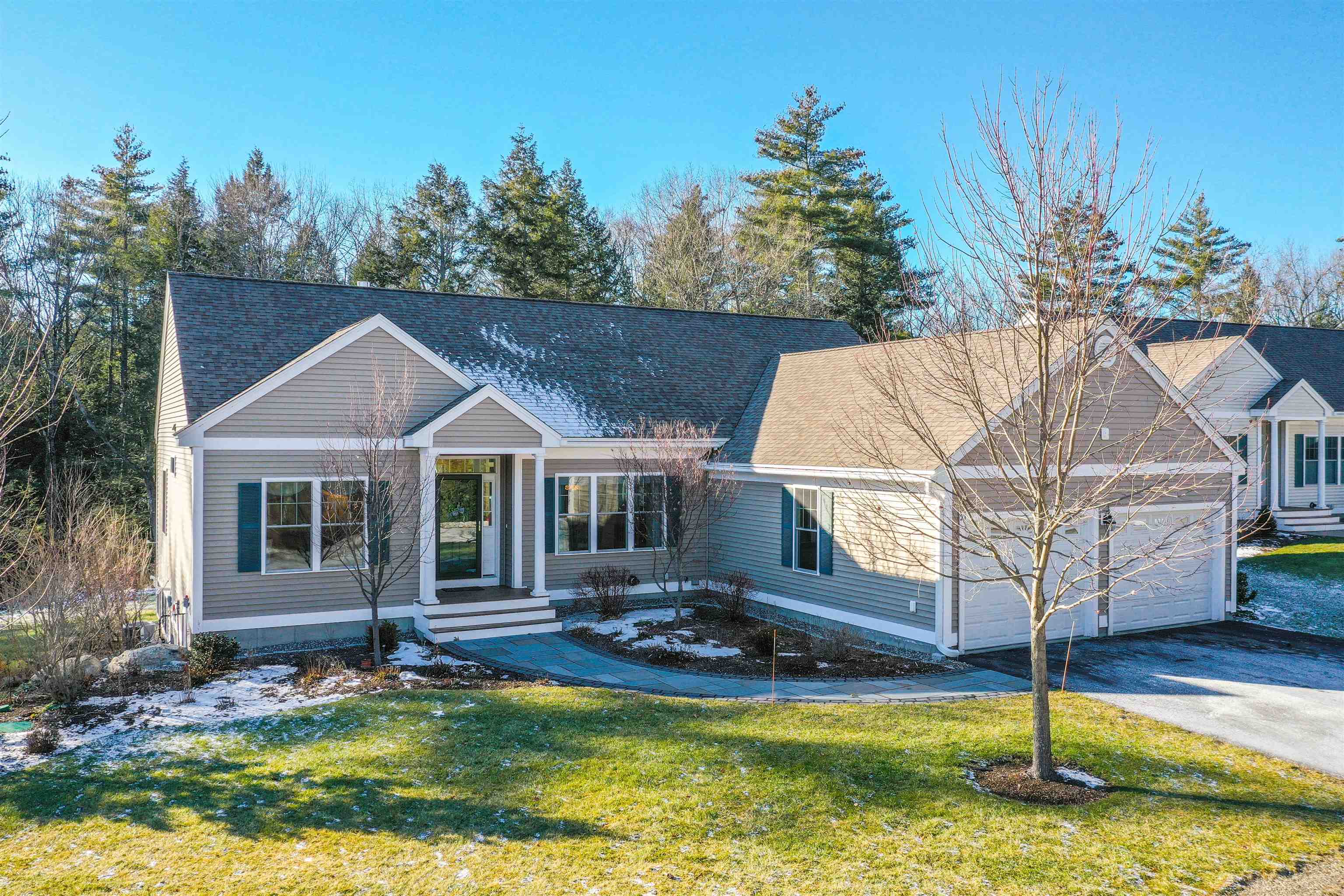 21 Trailside Drive Amherst, NH Photo