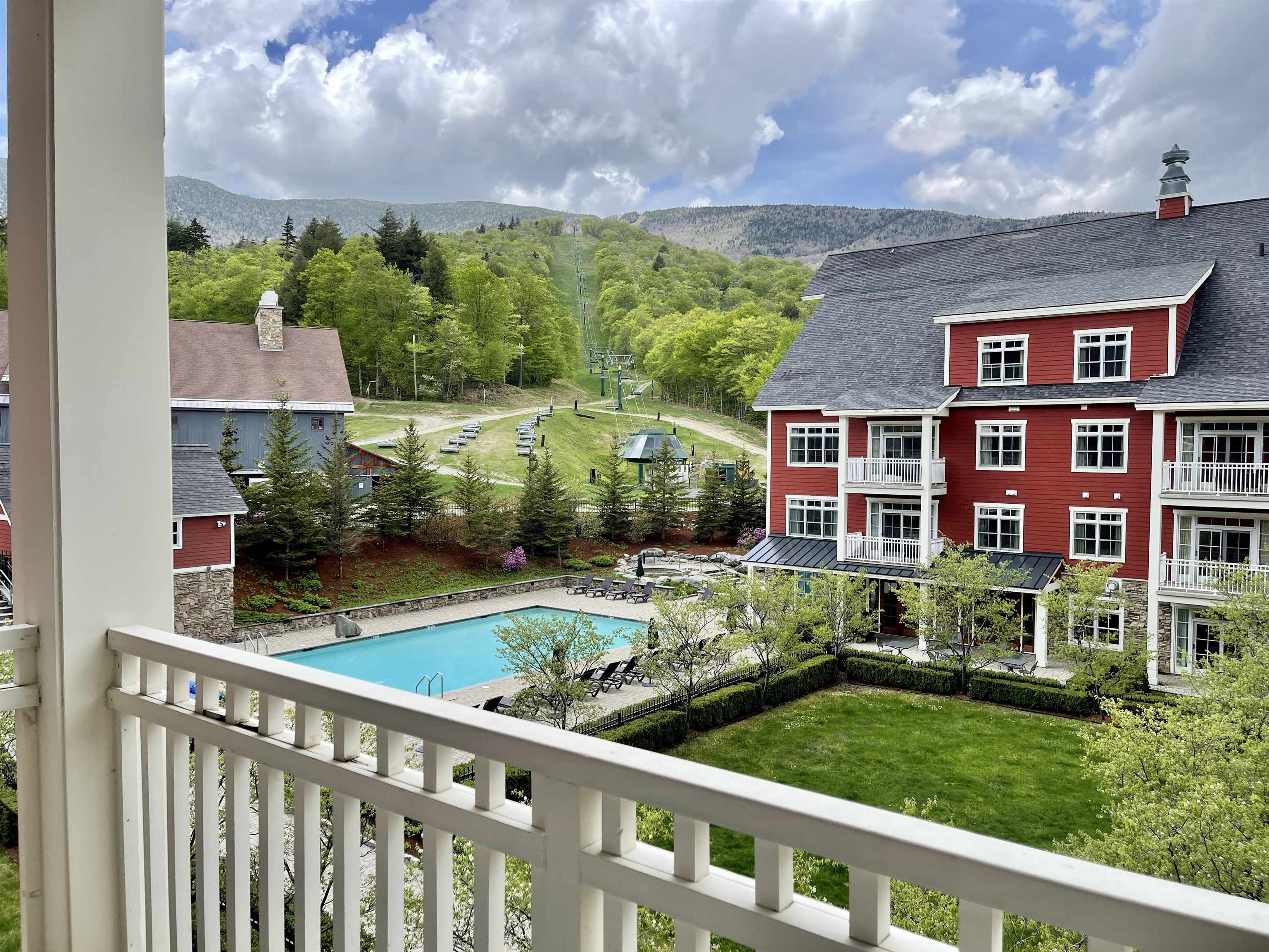 For Sale 102 Forest 307 / I Drive, 307 (plus lockout 305)/ I Clay