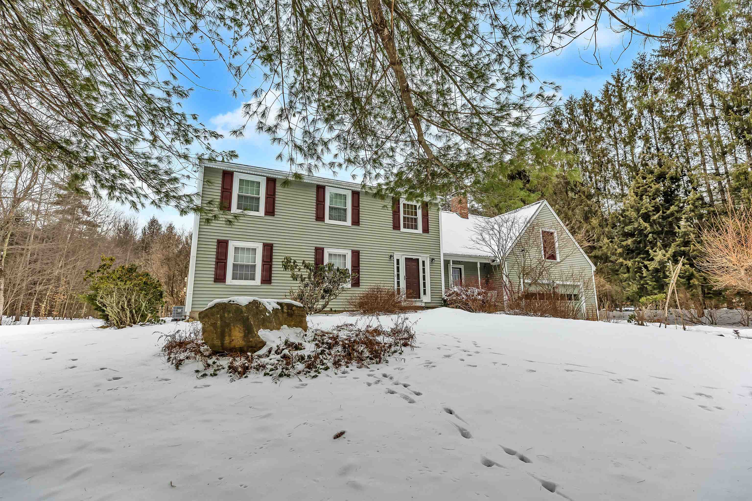 44 Horace Greeley Road Amherst, NH Photo
