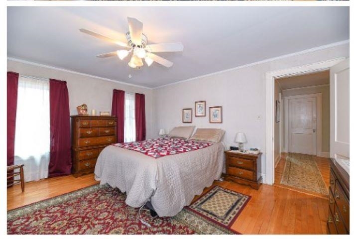 Large Bedroom