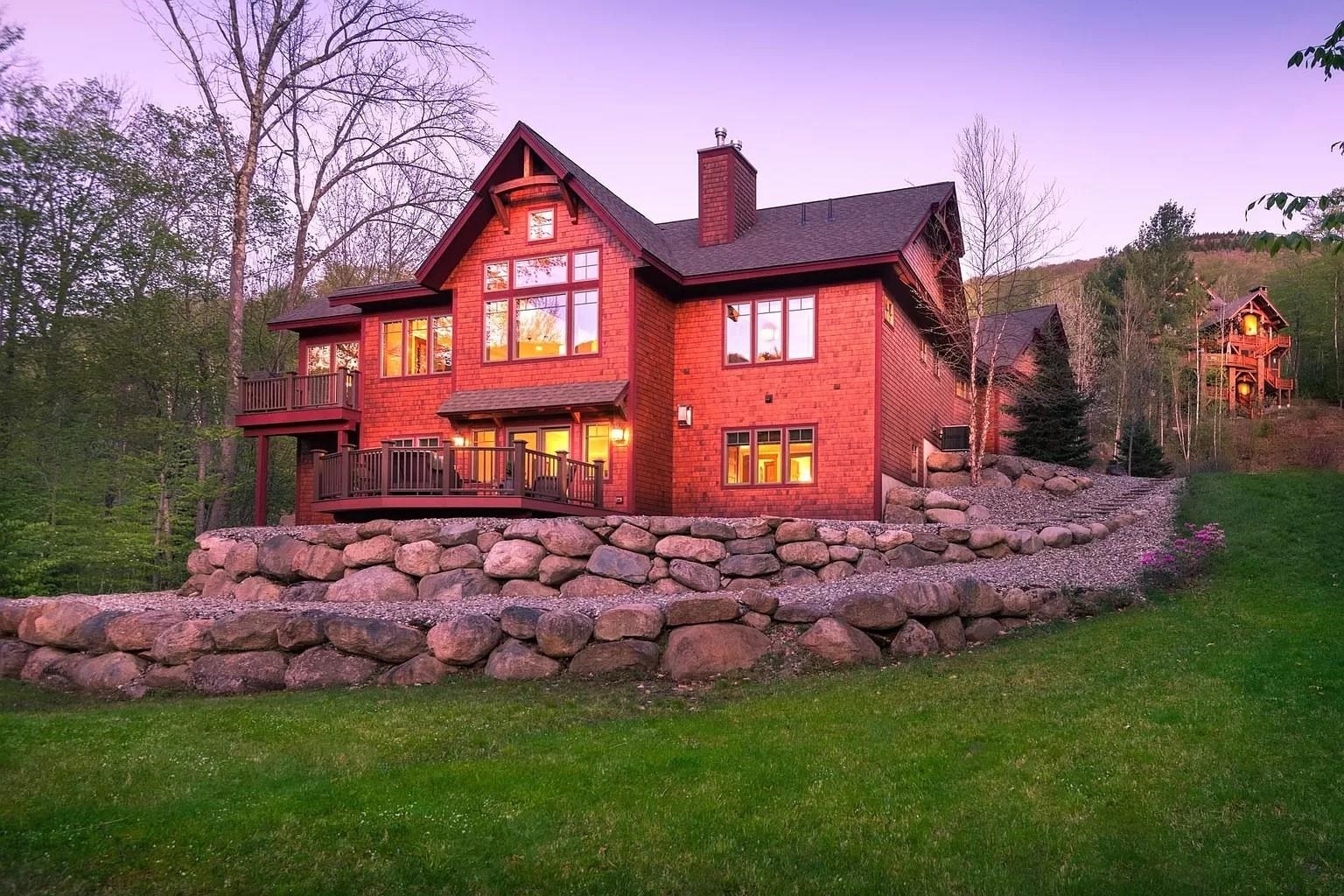 Lincoln NH Home for sale $2,499,000 $1,585 per sq.ft.