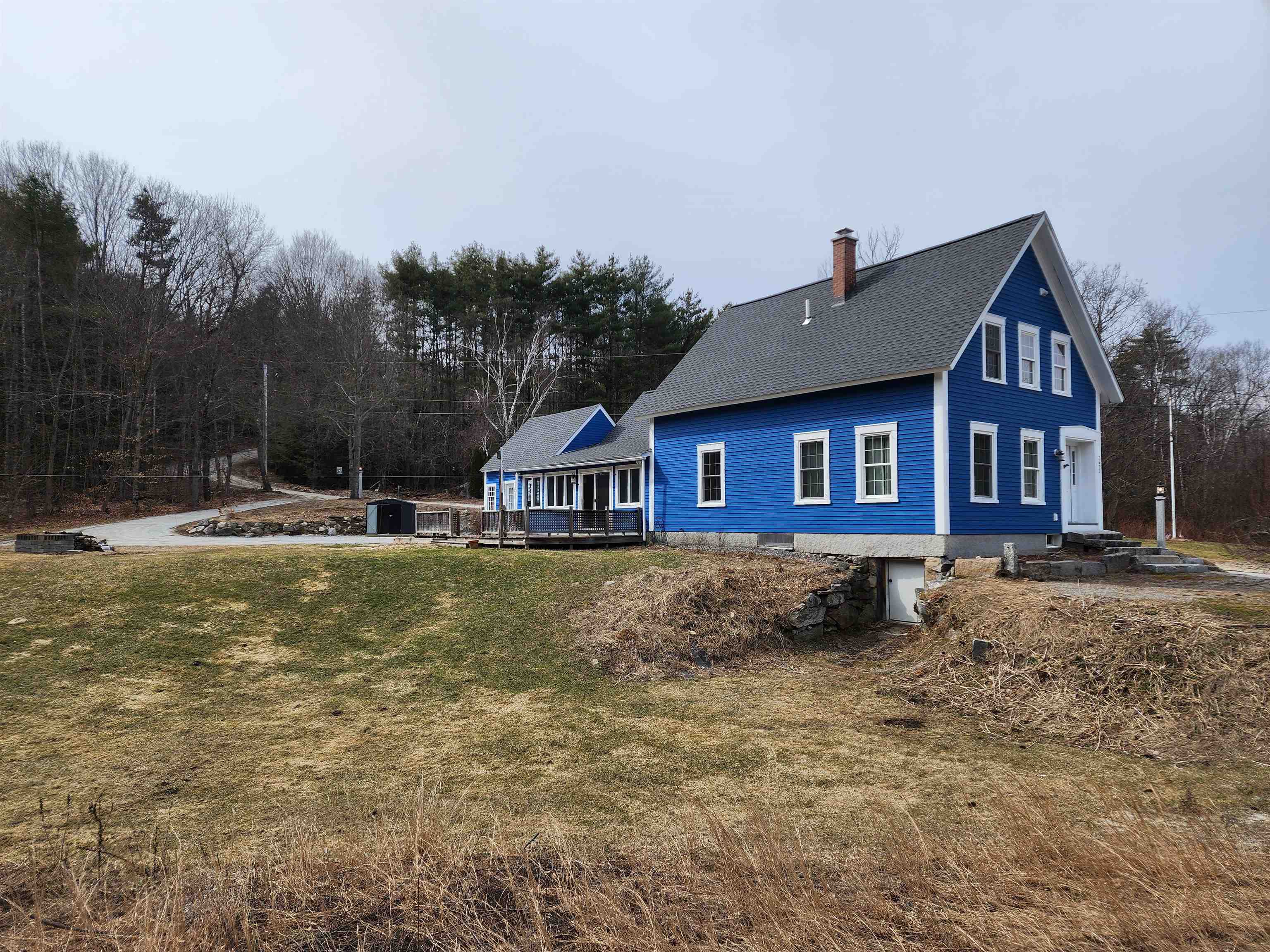 BRADFORD NH Lake House for sale $$489,900 | $252 per sq.ft.
