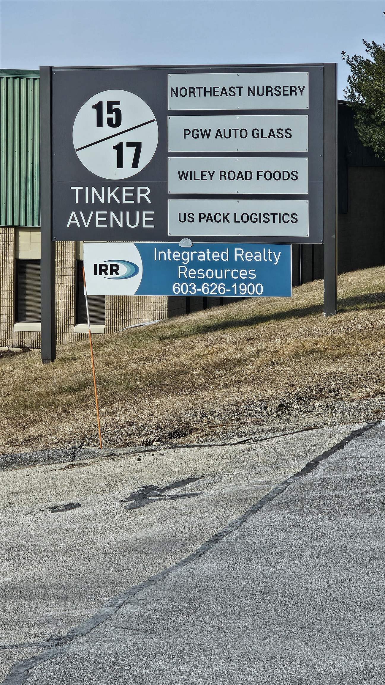 15W Tinker Avenue , Londonderry, NH MLS 4986075 Verani Realty