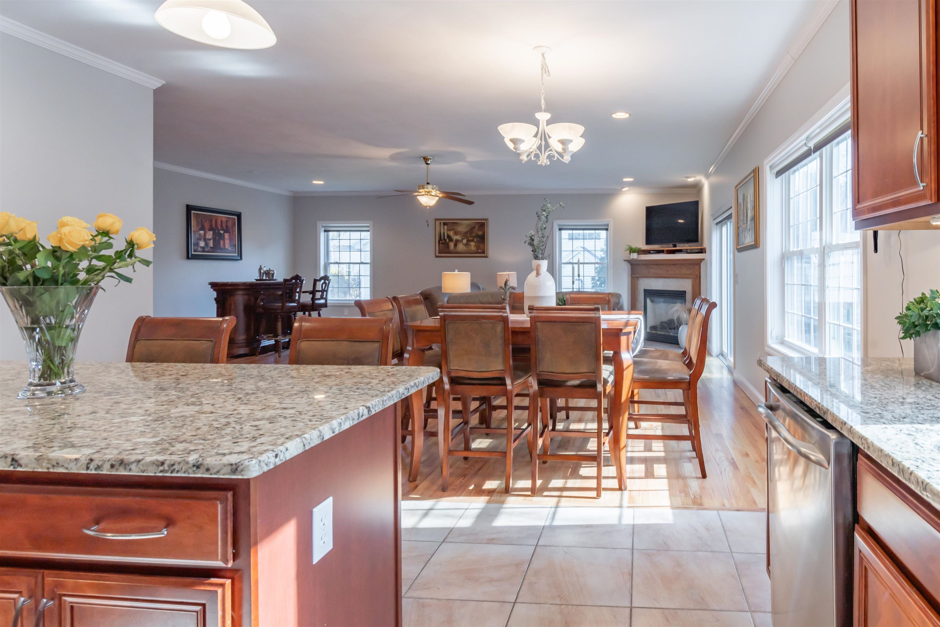 96 Cherrywood Drive , Nashua, NH MLS 4986557 Verani Realty