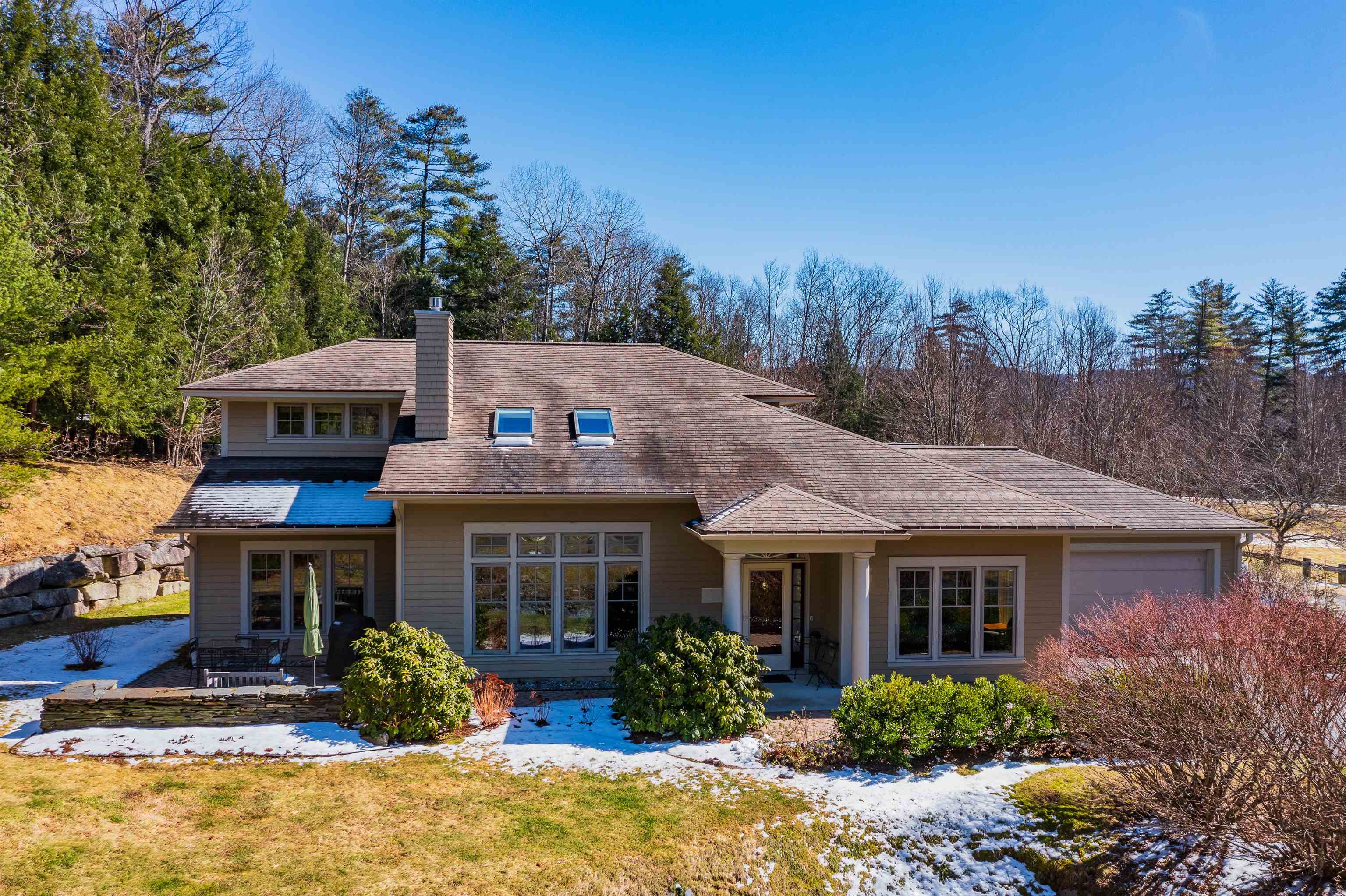 HANOVER NH Home for sale $$949,000 | $405 per sq.ft.
