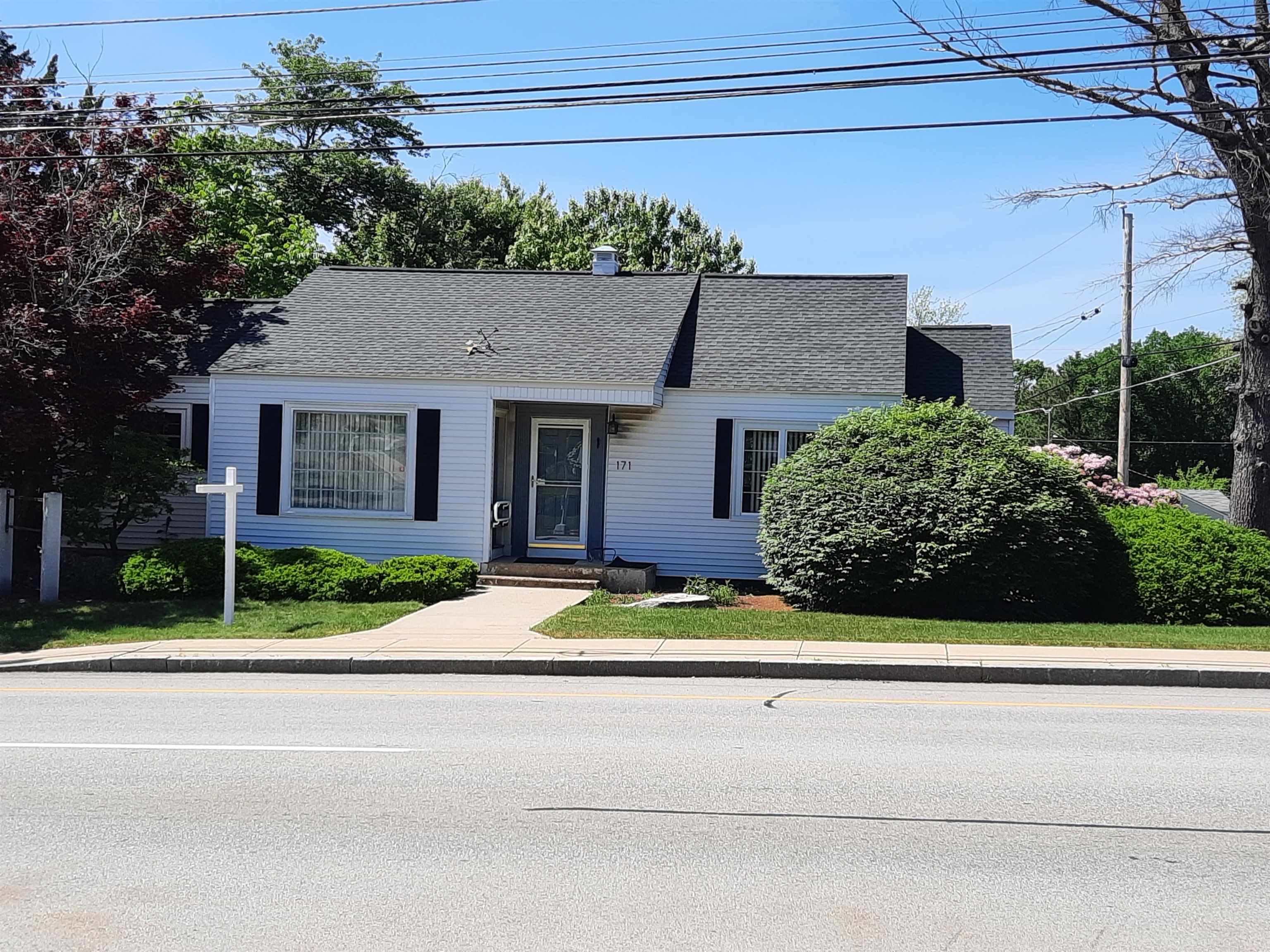MLS 4988462: 171 Kinsley Street, Nashua NH