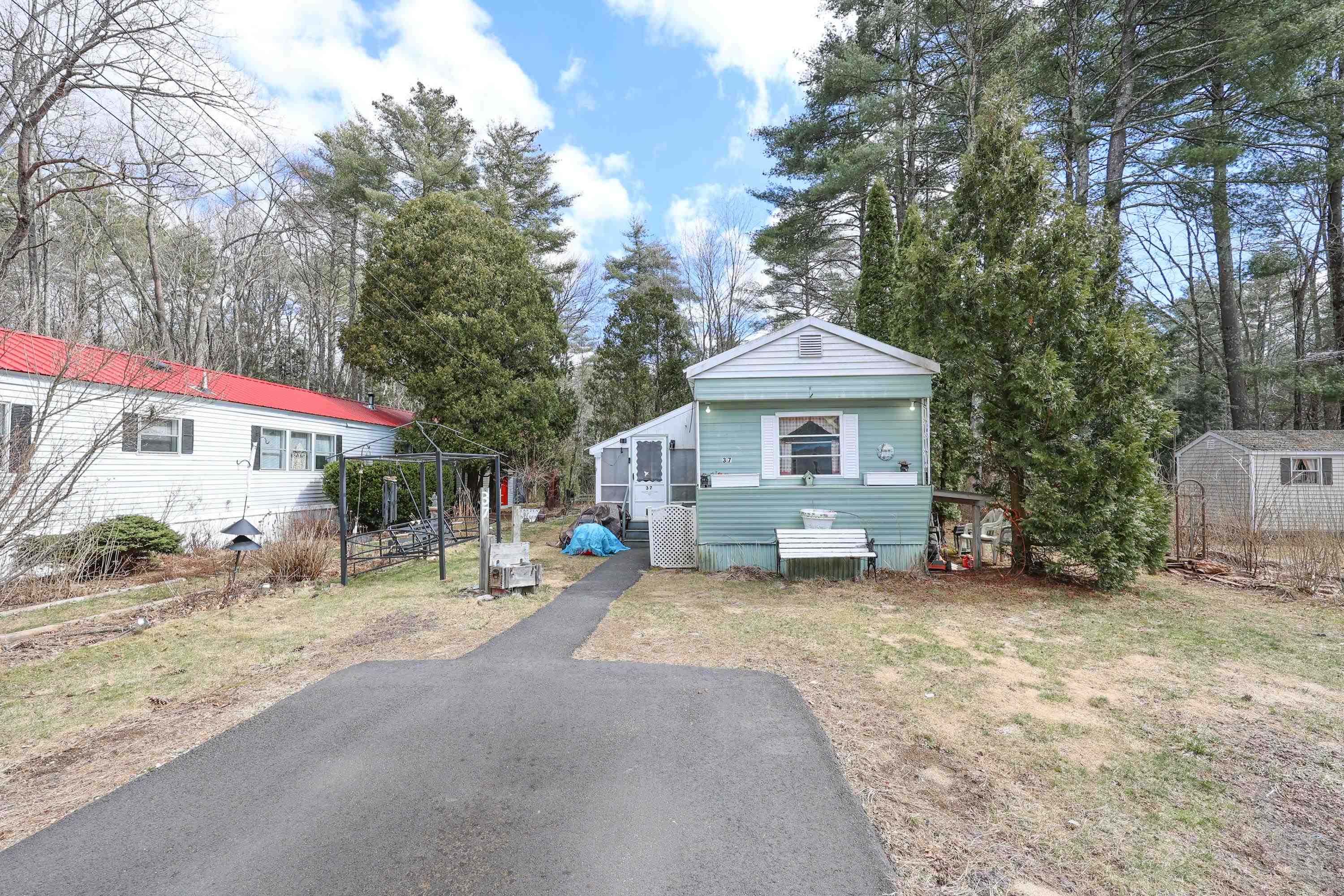 Photo of 37 Old Cart Road Raymond NH 03077