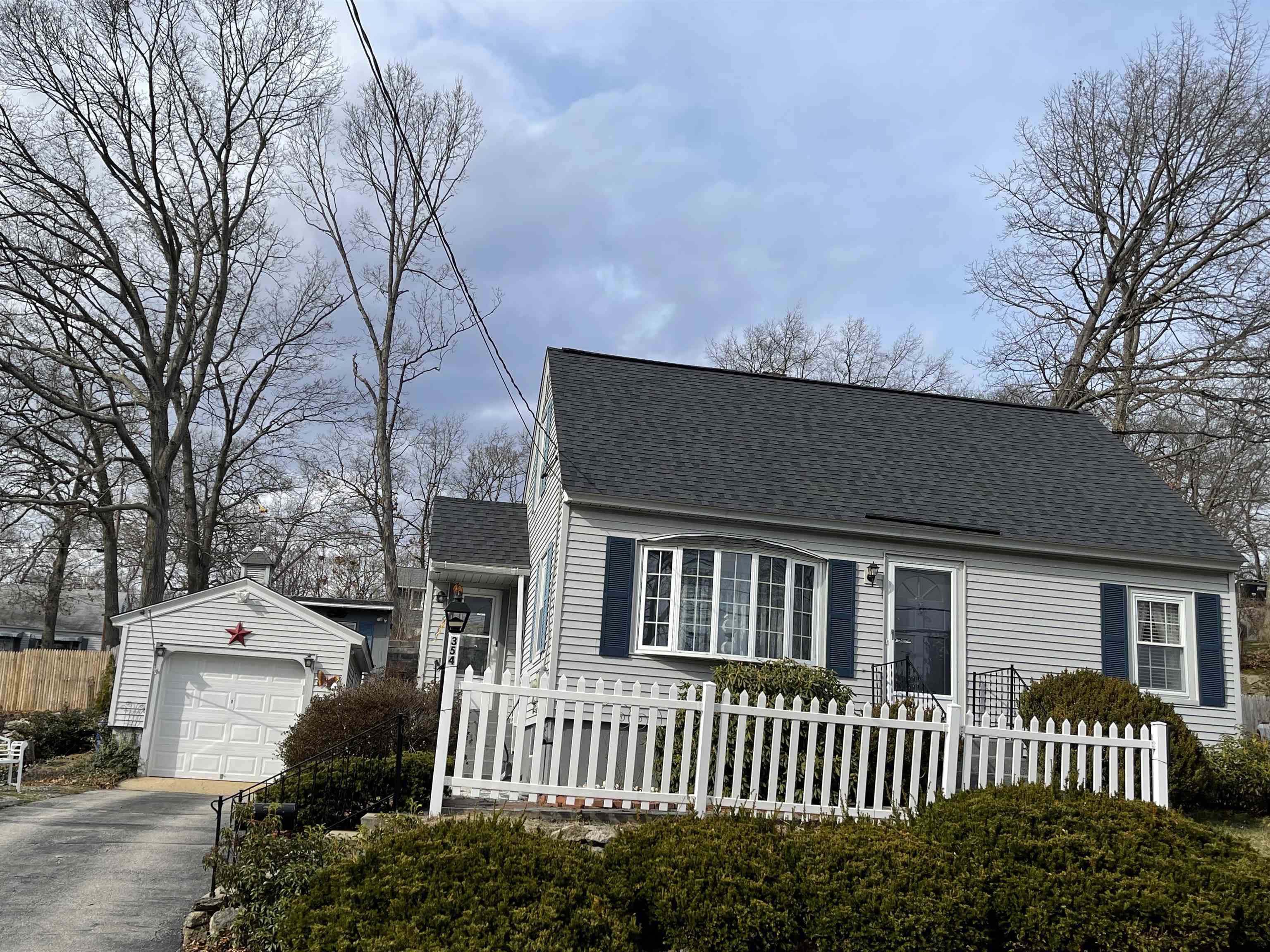 MANCHESTER NH Home for sale $$399,900 | $333 per sq.ft.