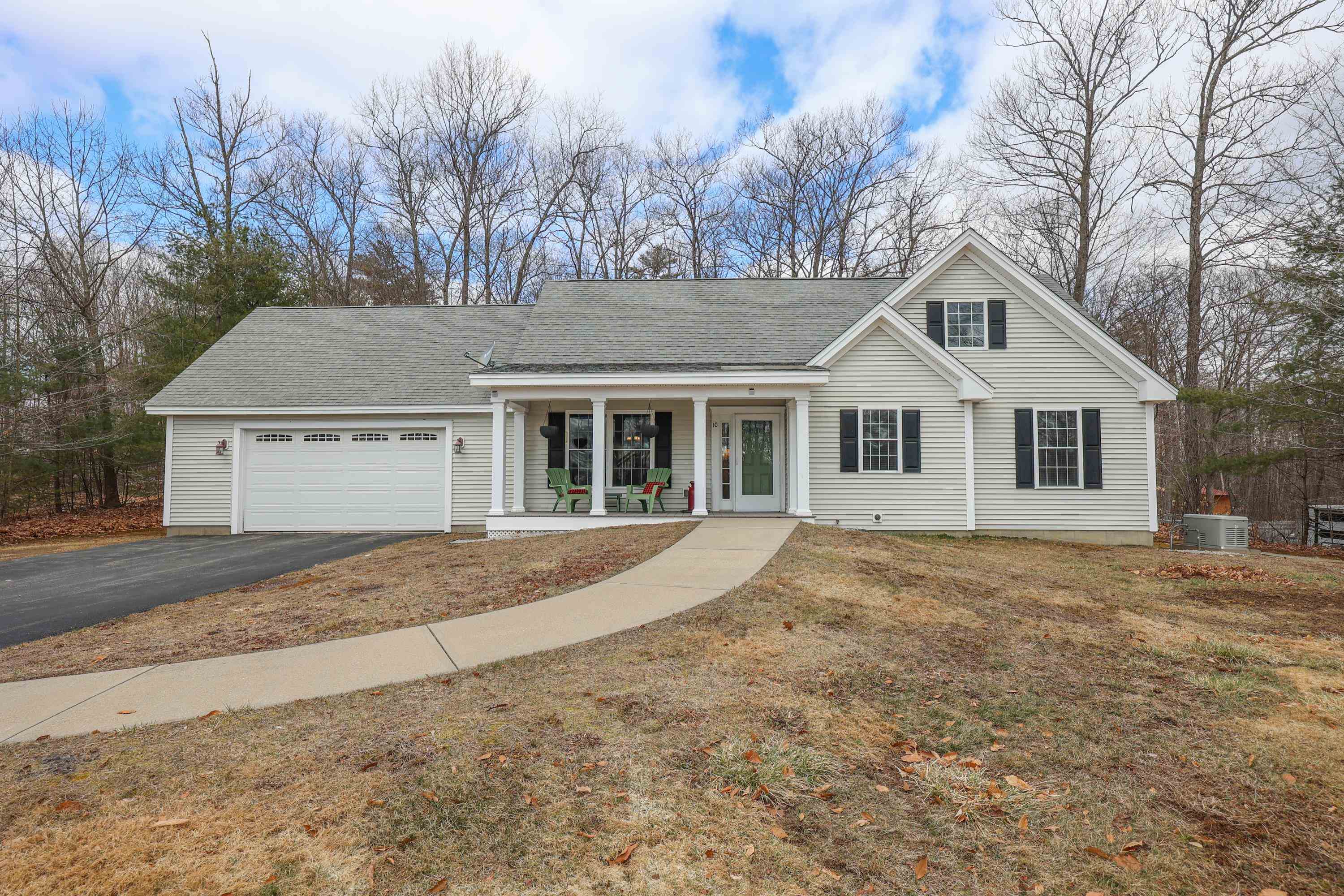 BOSCAWEN NH Home for sale $$549,000 | $351 per sq.ft.