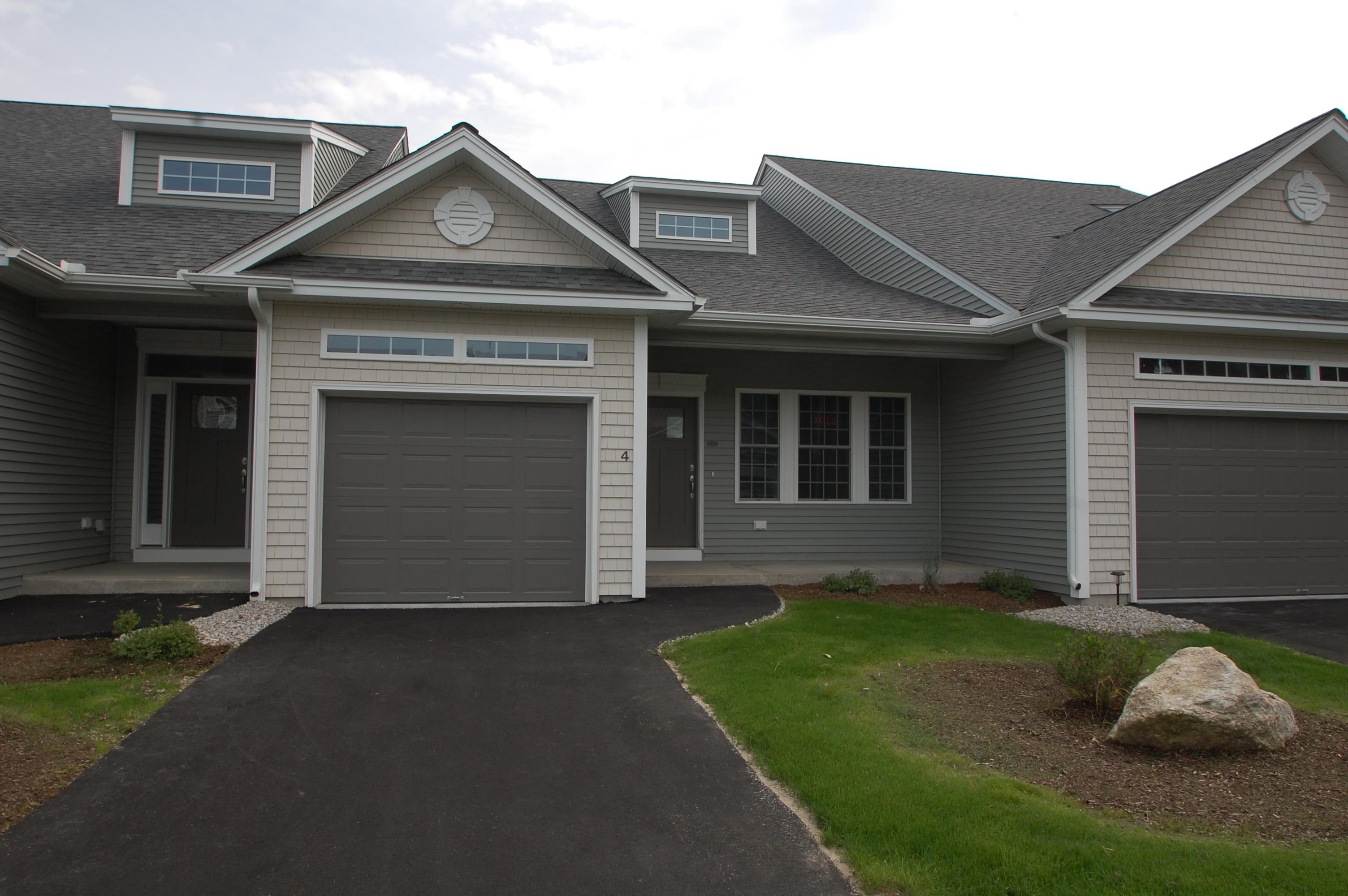 Photo of 4 Sheffield Way Londonderry NH 03053
