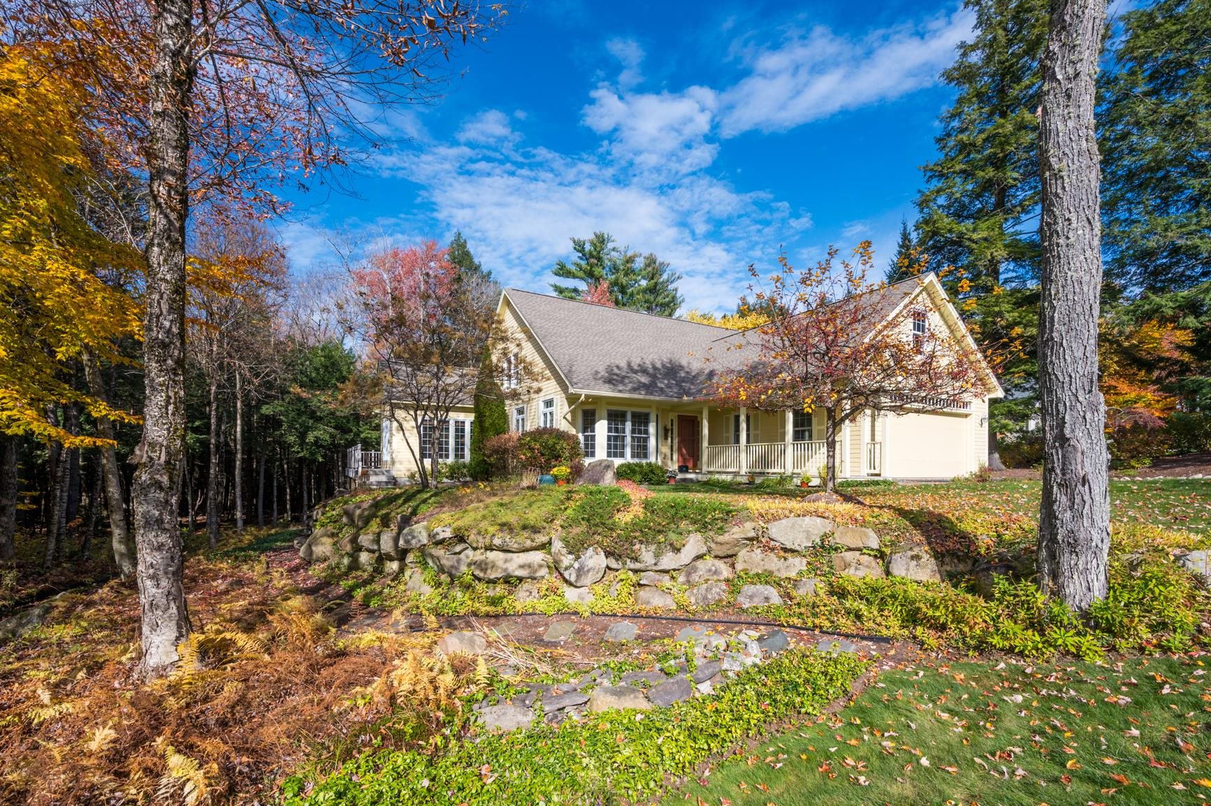 NEW LONDON NH Home for sale $$755,000 | $418 per sq.ft.