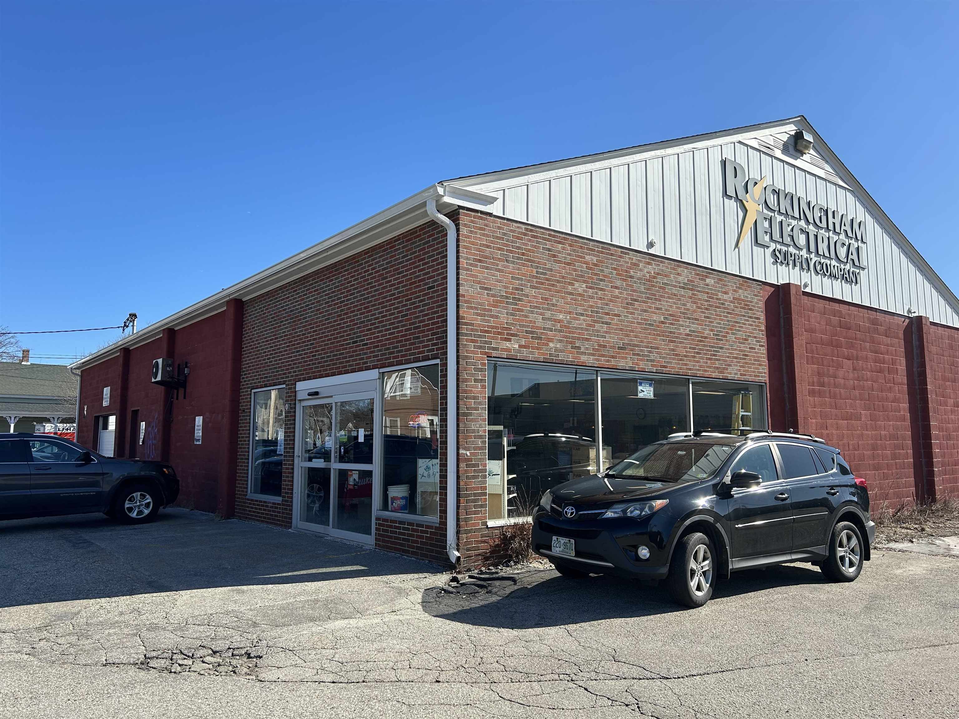 Rochester NH Commercial Property for sale $$775,000 $115 per sq.ft.