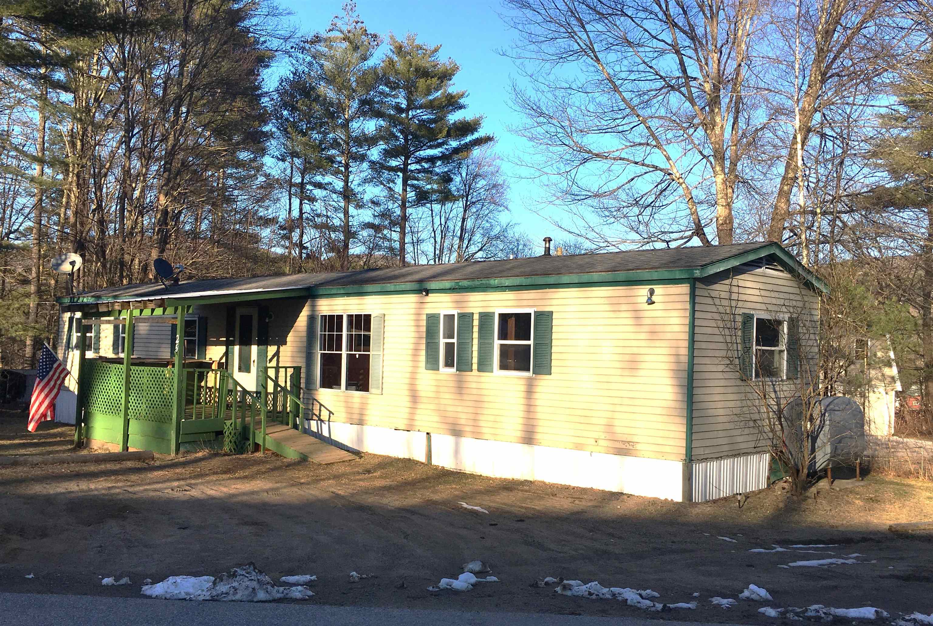 Photo of 25 Hemlock Terrace Plymouth NH 03264