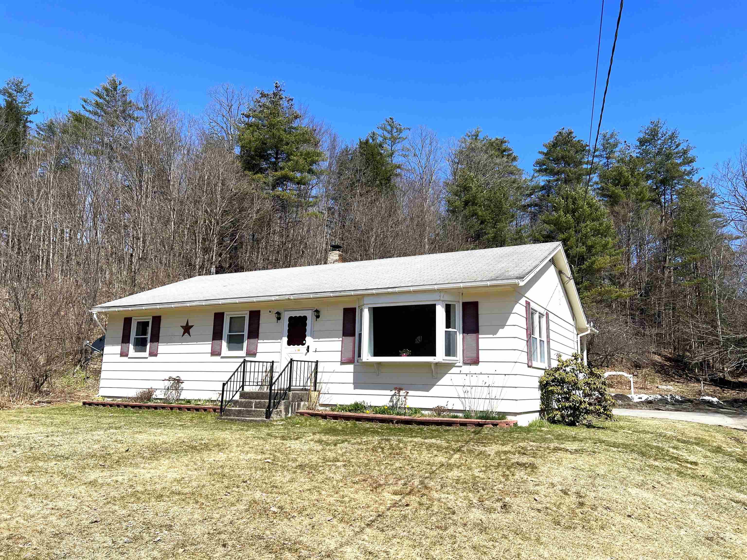 CHESTER VT Home for sale $$299,000 | $261 per sq.ft.
