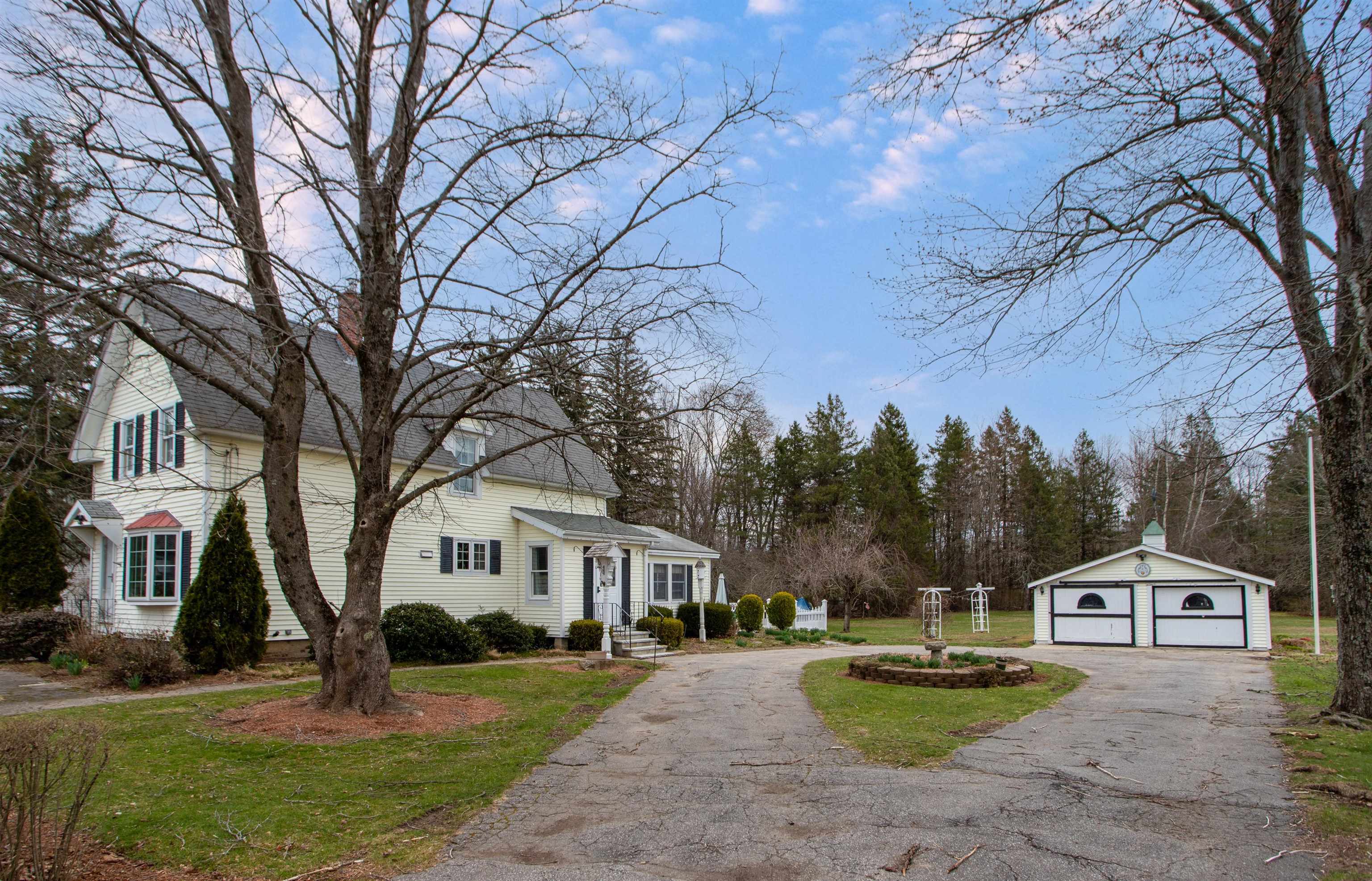 10 Acre Street, Epping, NH 