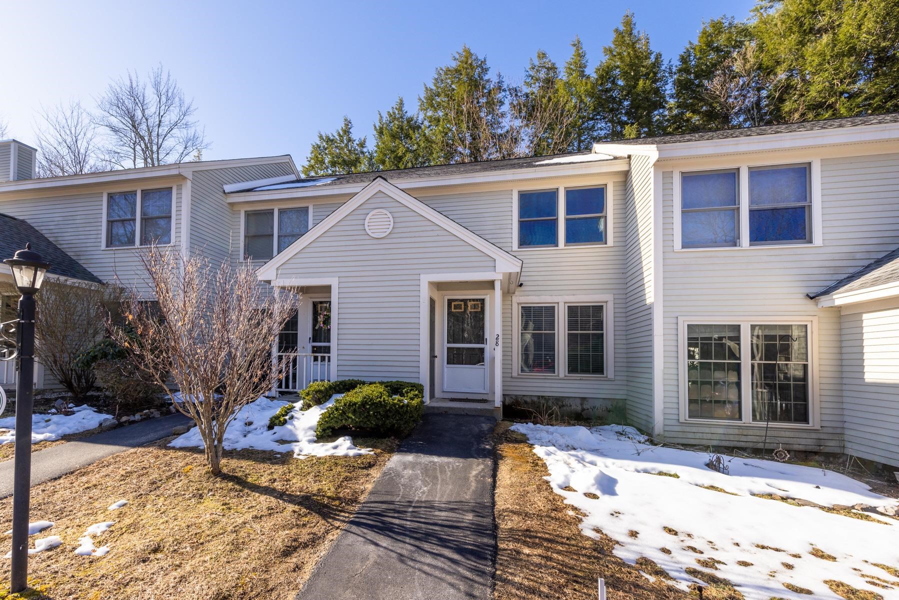 28 Woodland Green  Rochester, NH Photo