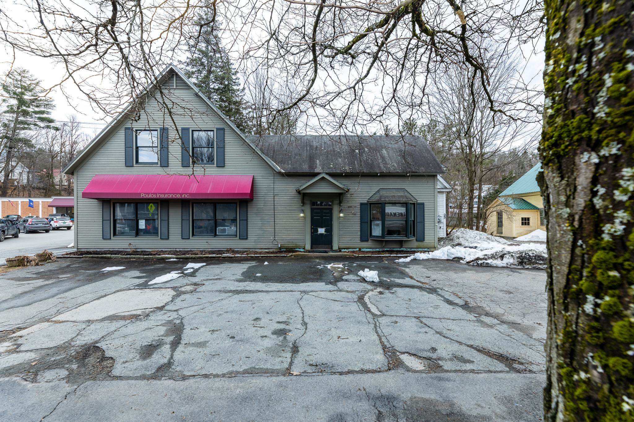 Village of Woodstock in Town of Woodstock VT Commercial Property for sale $$439,000 $204 per sq.ft.