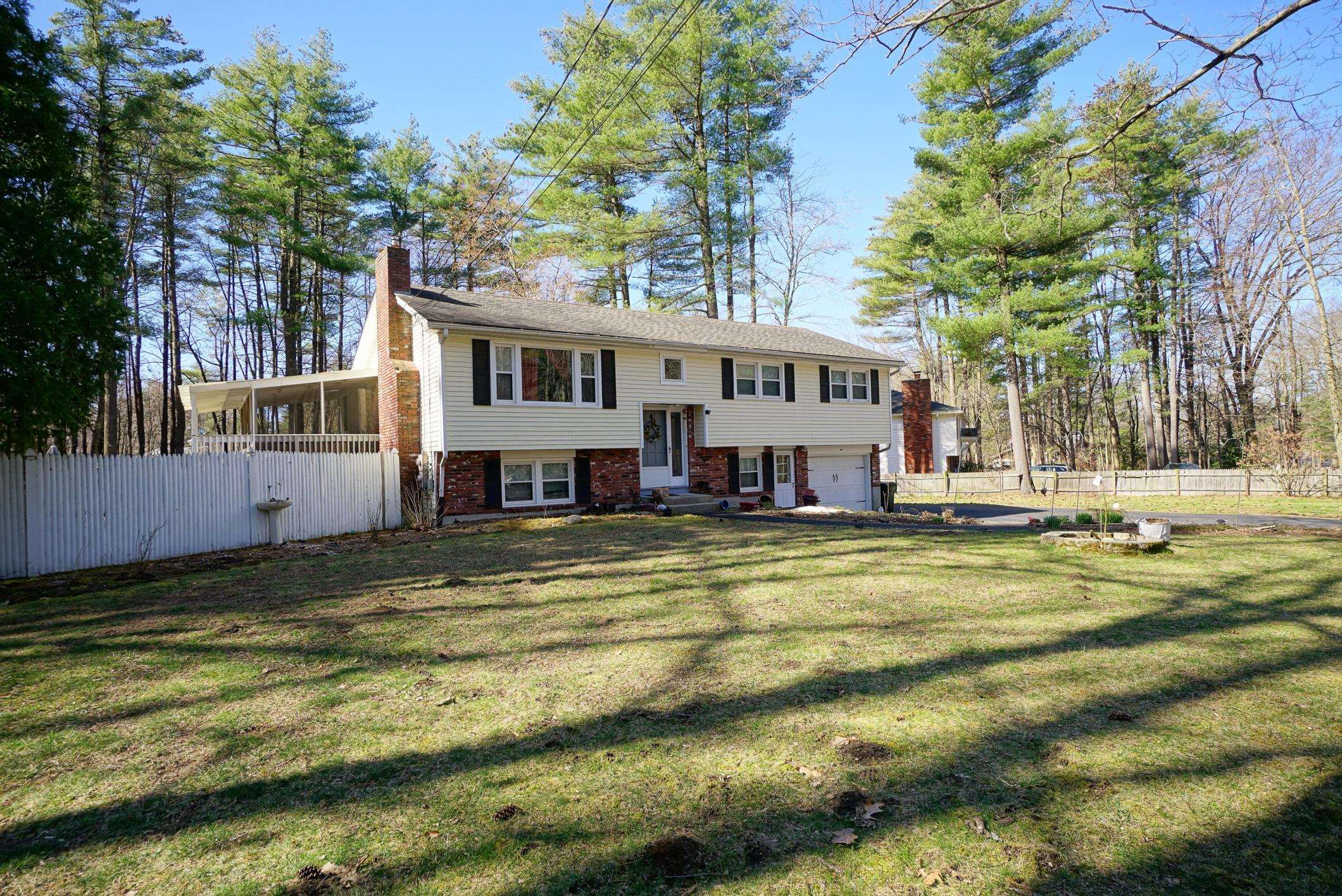 143 Litchfield Road, Londonderry, NH 