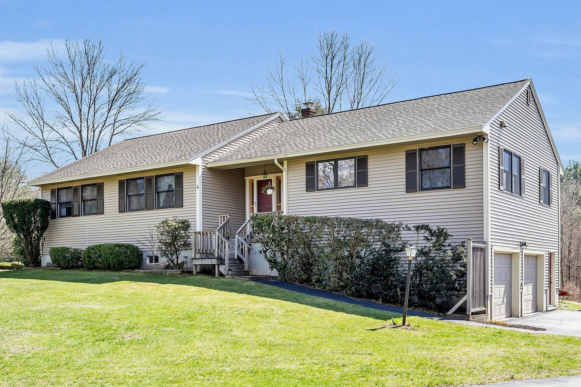 Photo of 6 Bald Hill Road Newmarket NH 03857