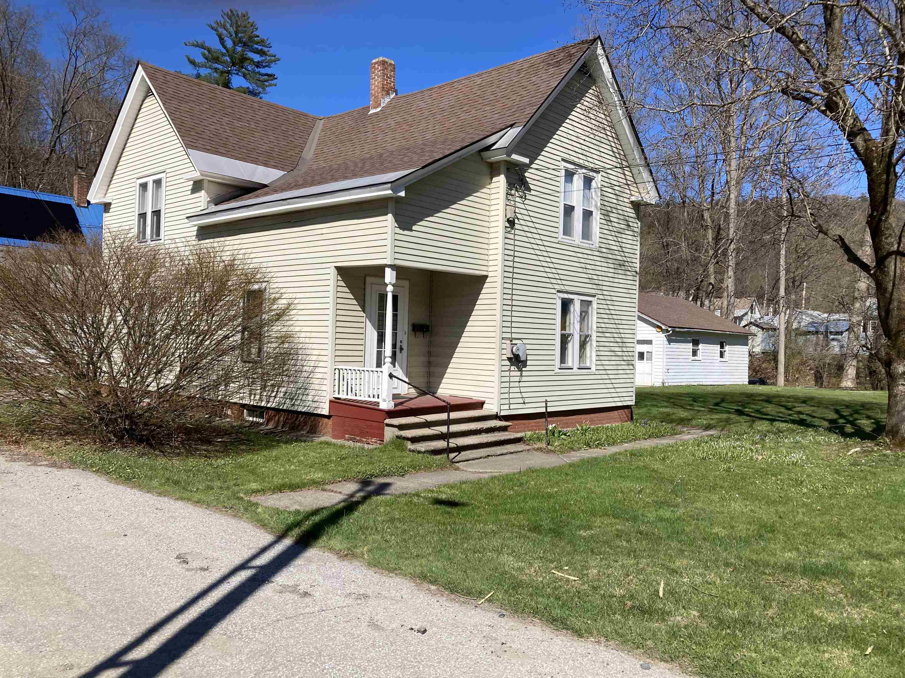 SPRINGFIELD VT Home for sale $$175,000 | $123 per sq.ft.