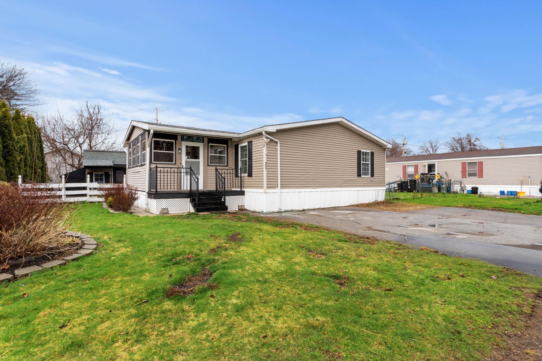 Photo of 27 Longmeadow Drive Concord NH 03301