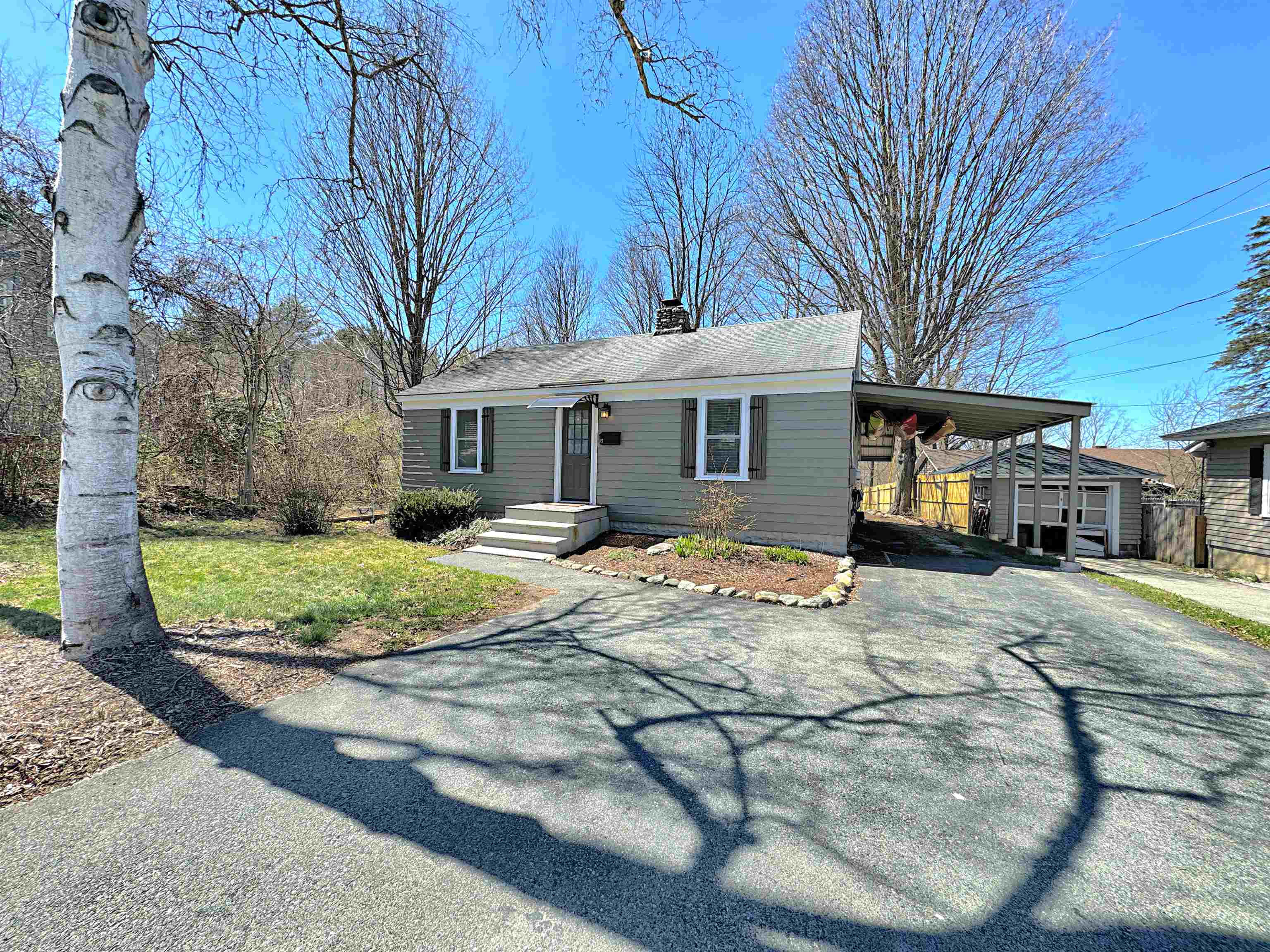CLAREMONT NH Home for sale $$219,000 | $269 per sq.ft.
