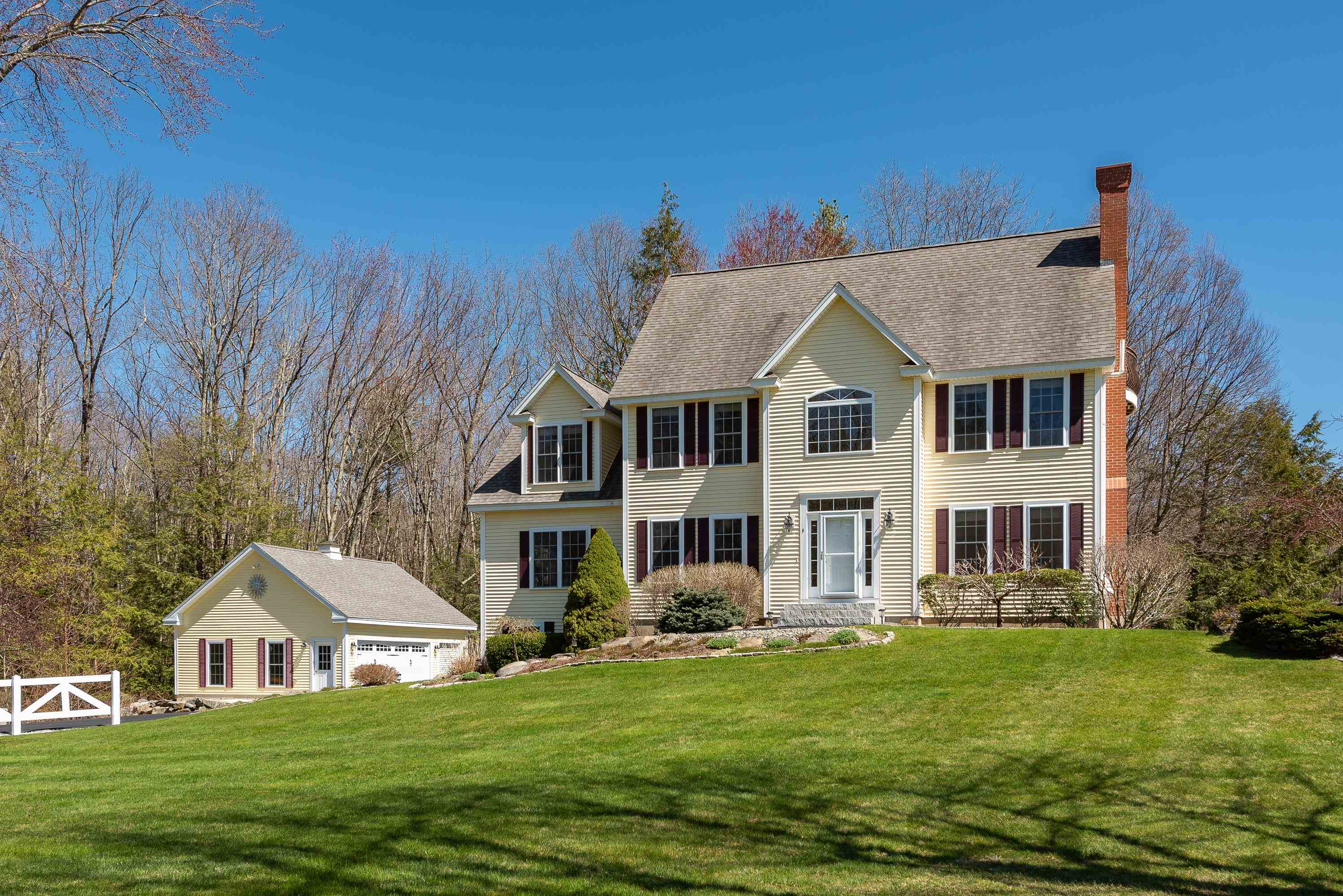 Photo of 4 Juniper Drive Stratham NH 03885