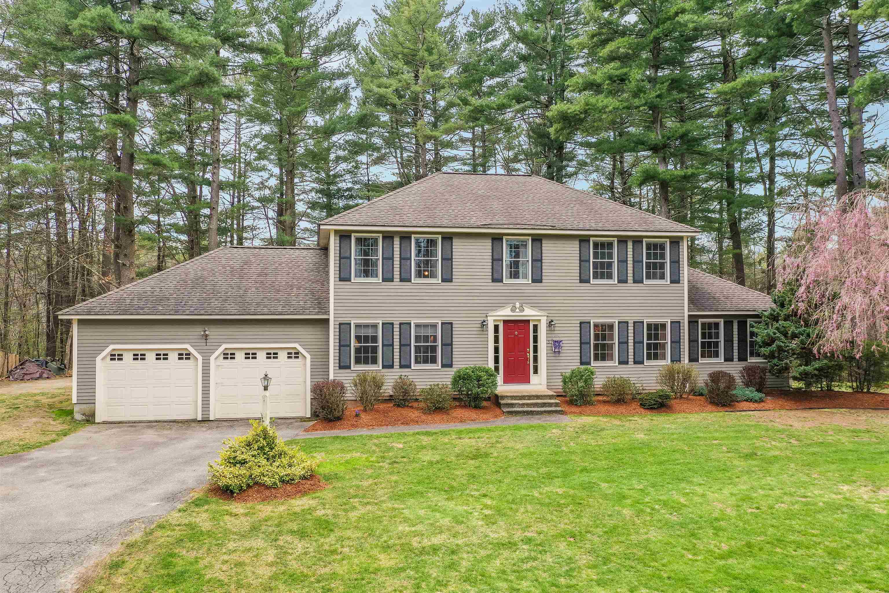 Photo of 3 Fiddlers Ridge Road Londonderry NH 03053