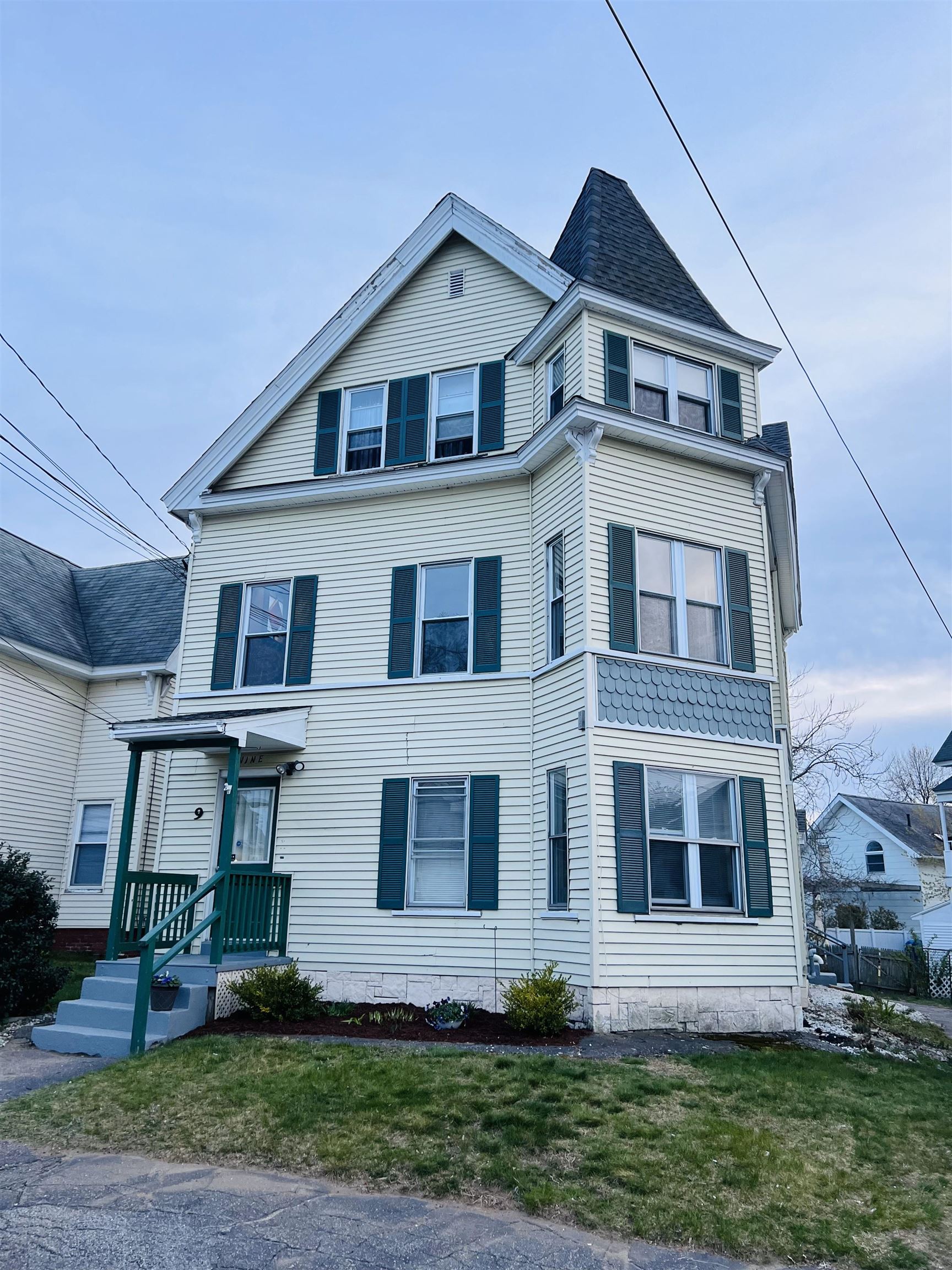 MANCHESTER NH Multi Family for sale $$609,900 | $209 per sq.ft.