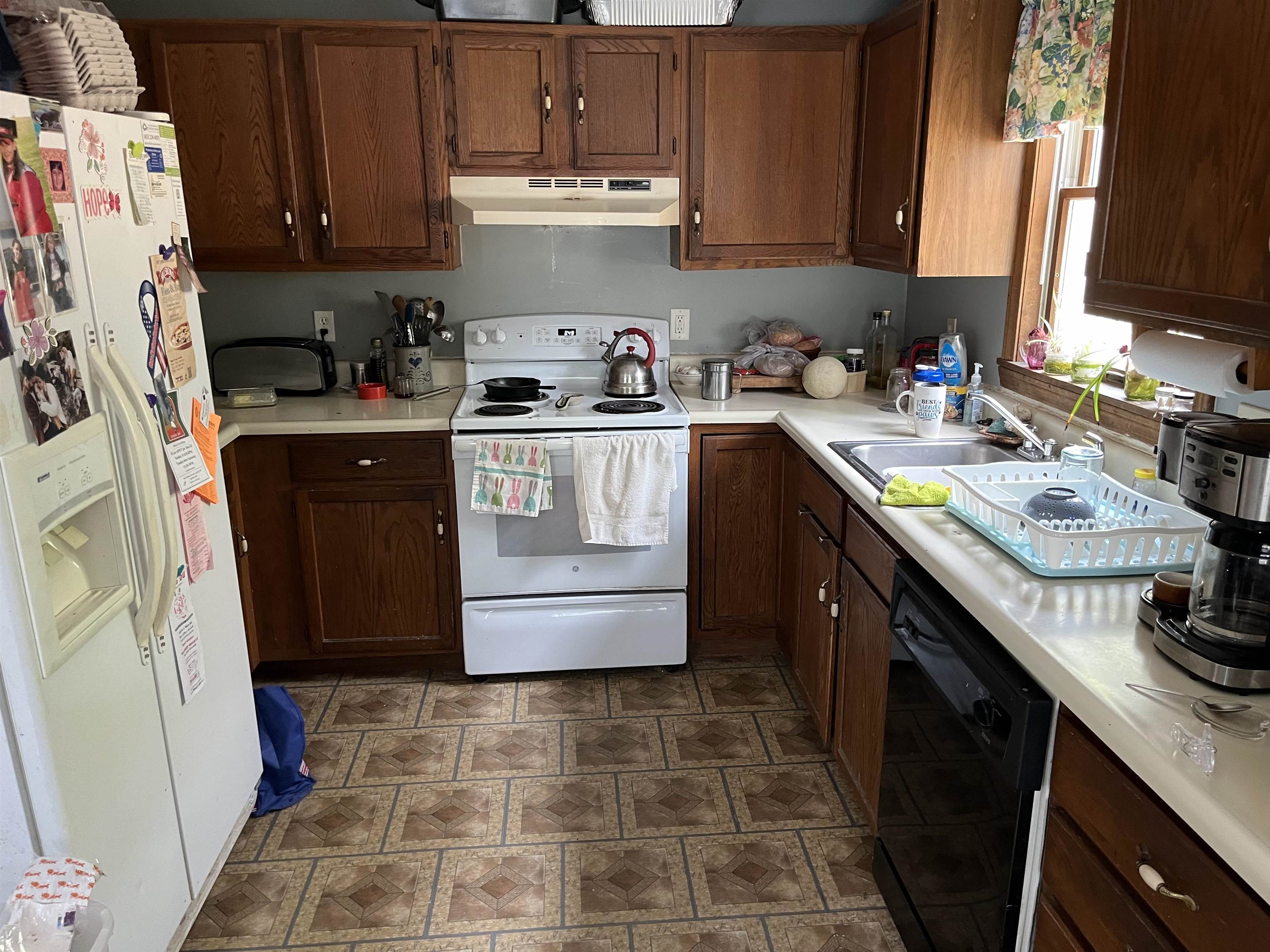 Right Side-Kitchen