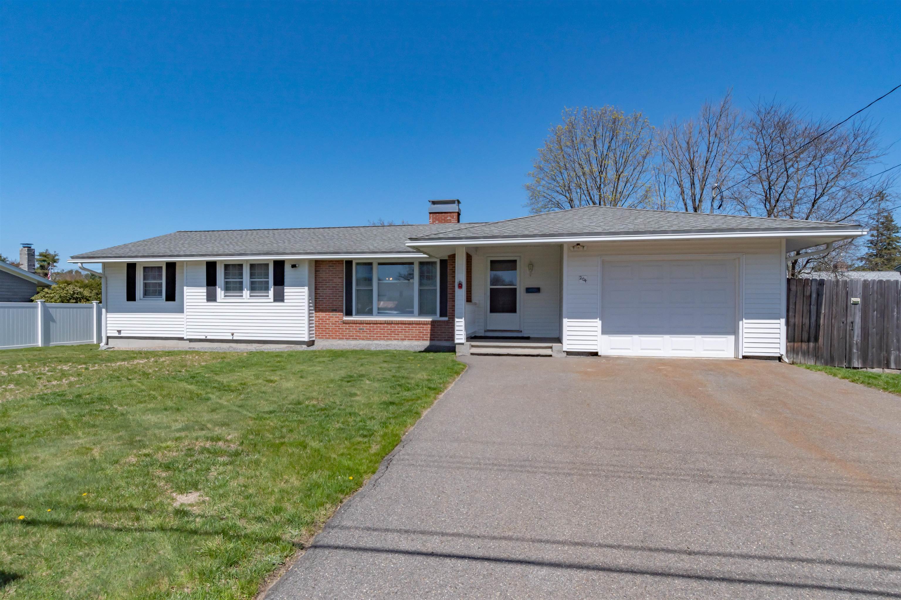 Photo of 204 Knollwood Avenue Nashua NH 03060