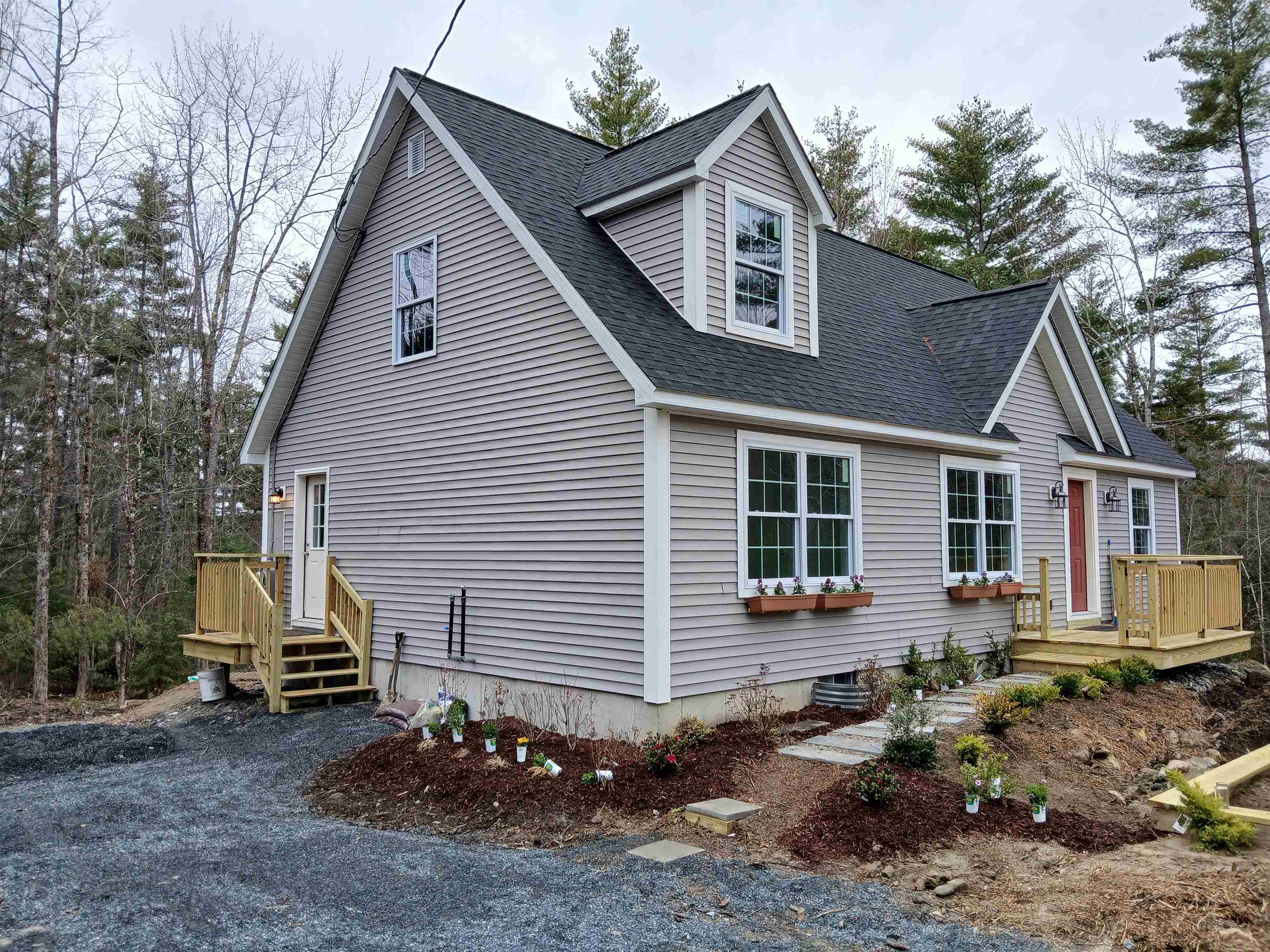 Canaan NH Home for sale $449,000 $364 per sq.ft.