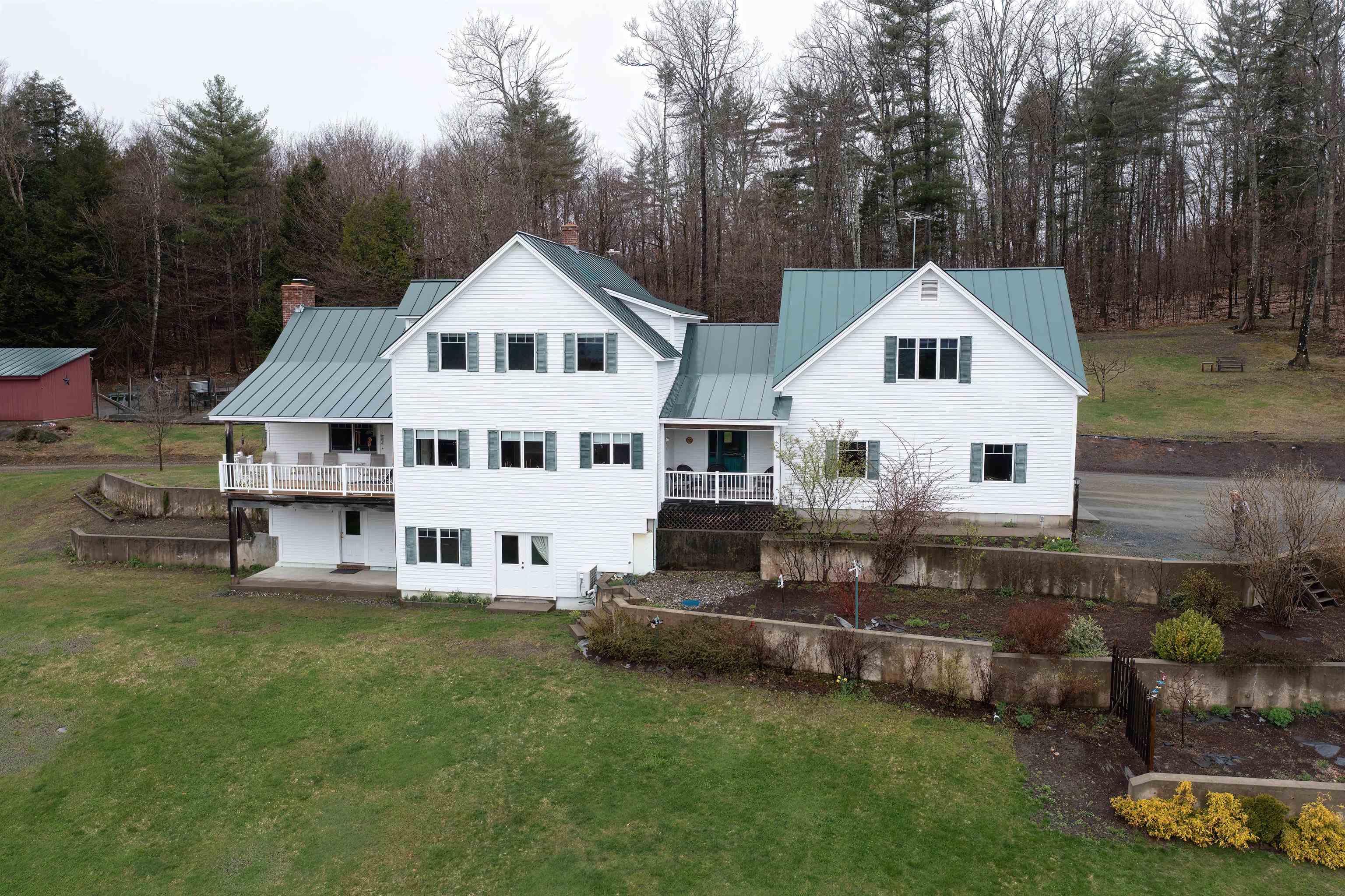 Hartford VT Home for sale $925,000 $414 per sq.ft.