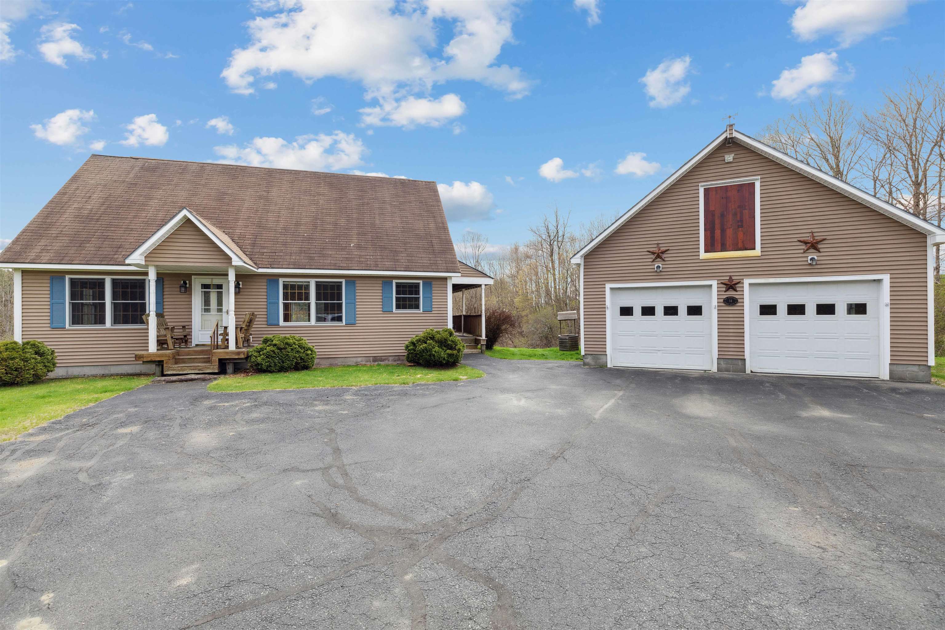 LEBANON NH Home for sale $$650,000 | $308 per sq.ft.