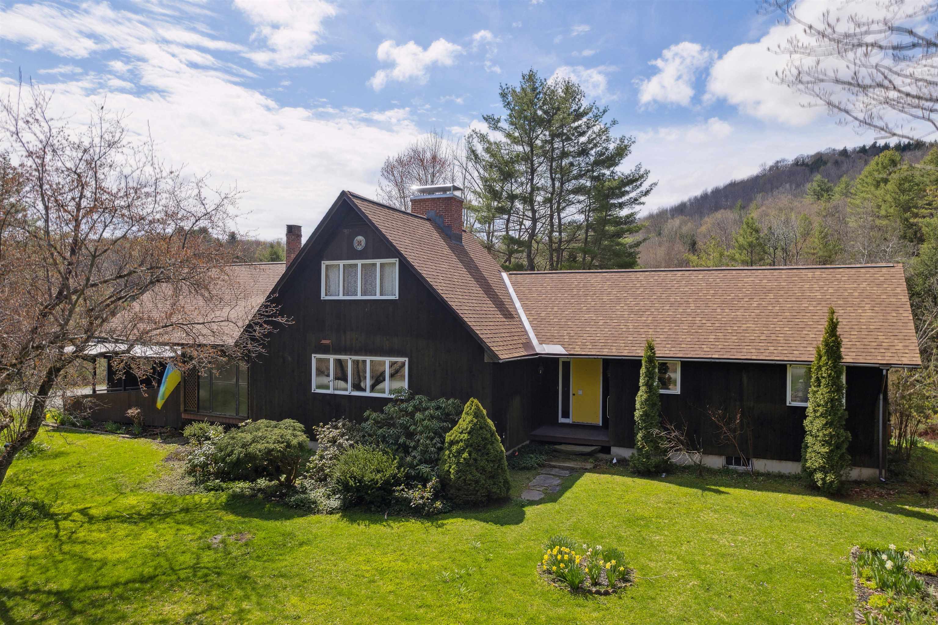 POMFRET VT Home for sale $$869,000 | $352 per sq.ft.