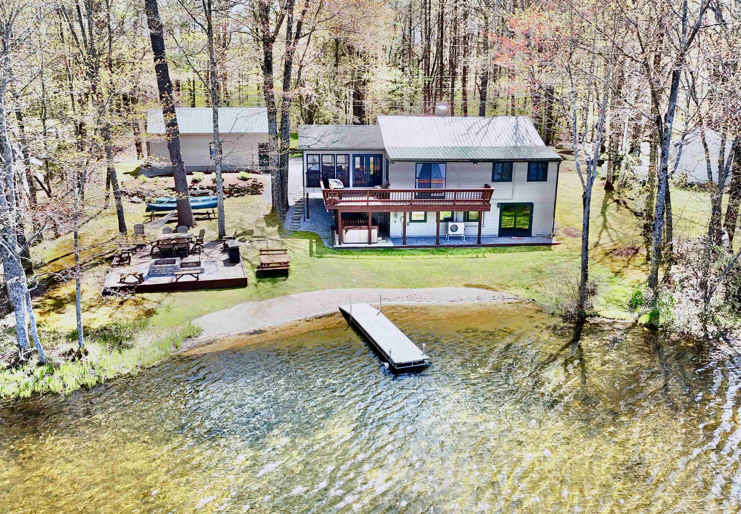 Photo of 283 Rolfe Pond Drive Hopkinton NH 03229