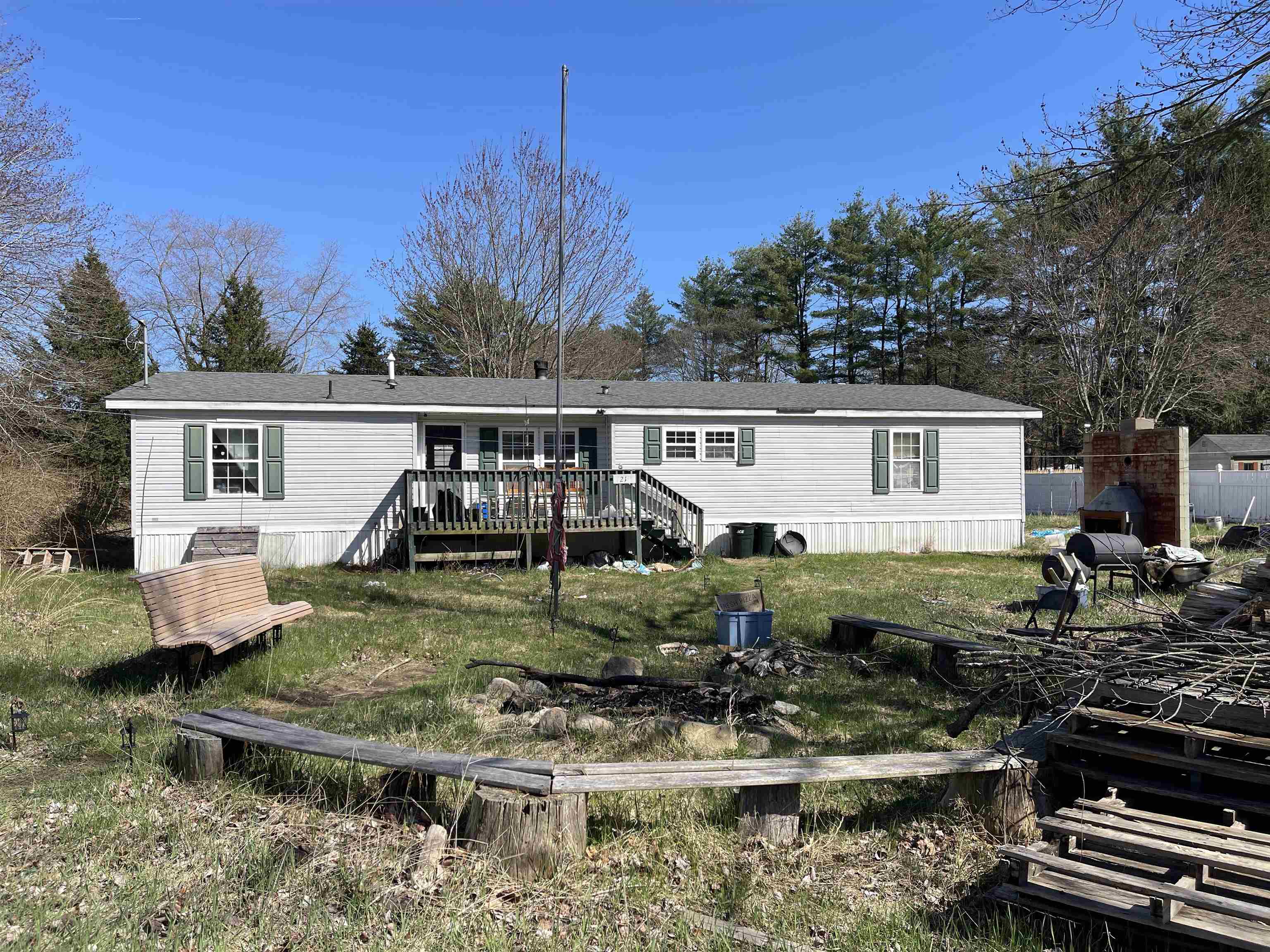 Photo of 21 Essex Drive Raymond NH 03077
